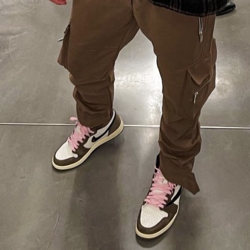 Jordan 1 x Travis Scott Retro High OG SP Mocha 착용 스타일