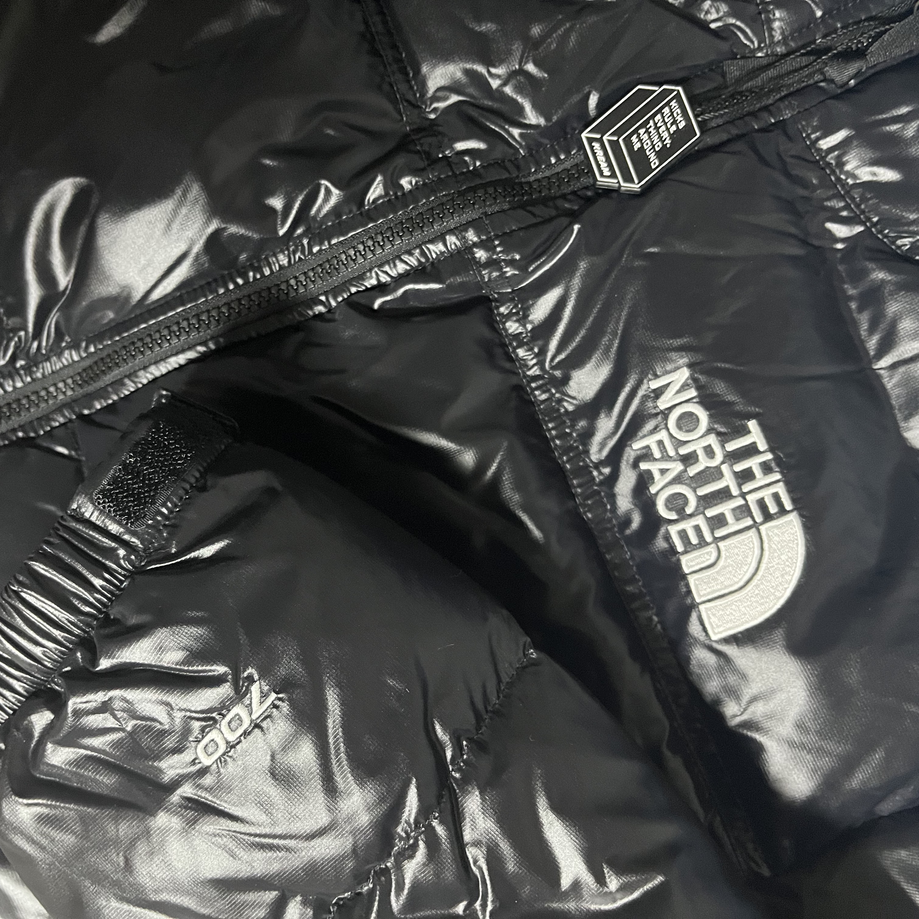 (W) The North Face Nuptse Short Jacket TNF Black 착용 스타일