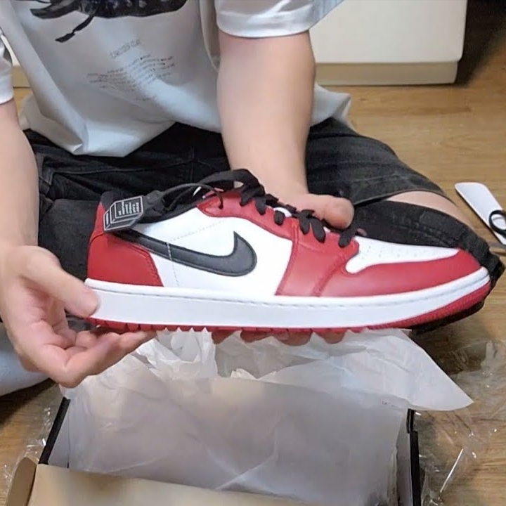 Jordan 1 Retro High OG Chicago 2022 착용 스타일 - 2