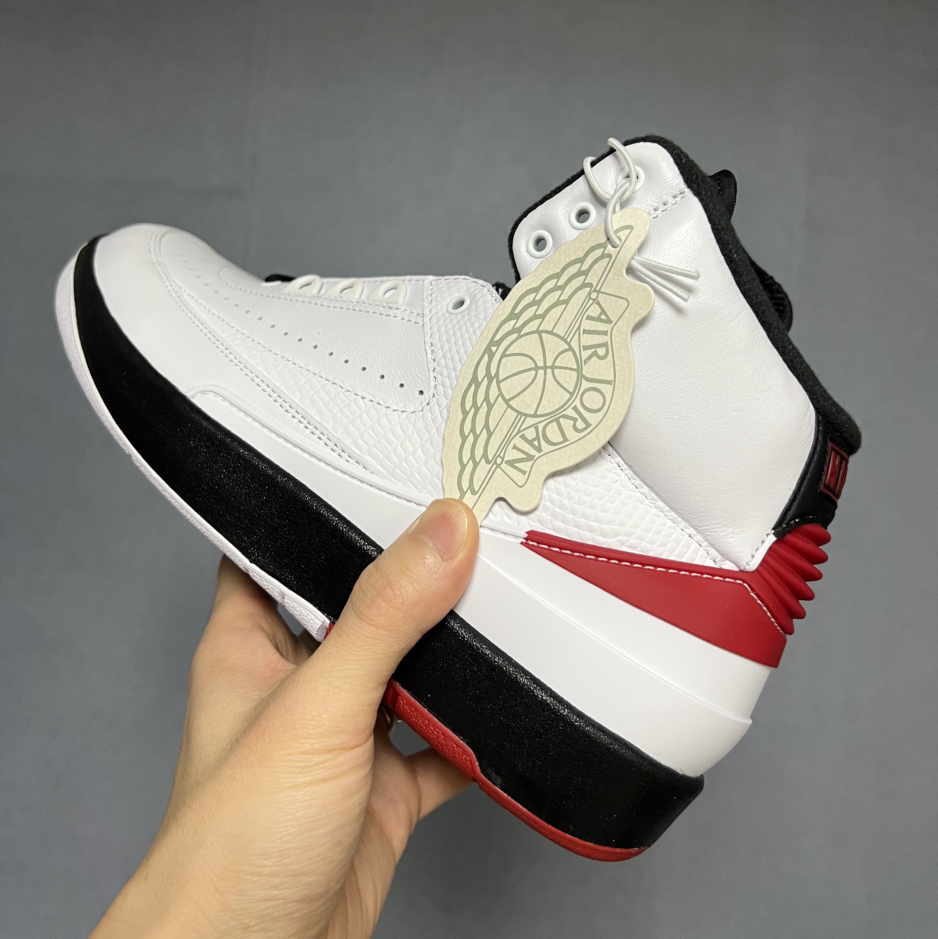 Jordan 2 Retro OG Chicago 착용 스타일 - 2