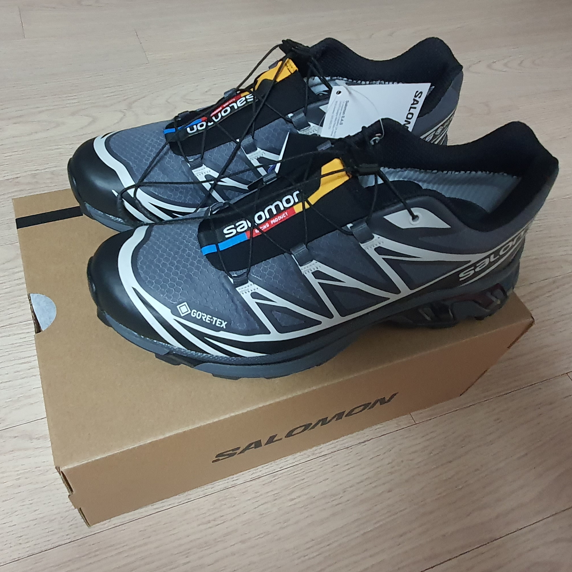 Salomon XT-6 Gore-Tex Black Ebony 착용 스타일