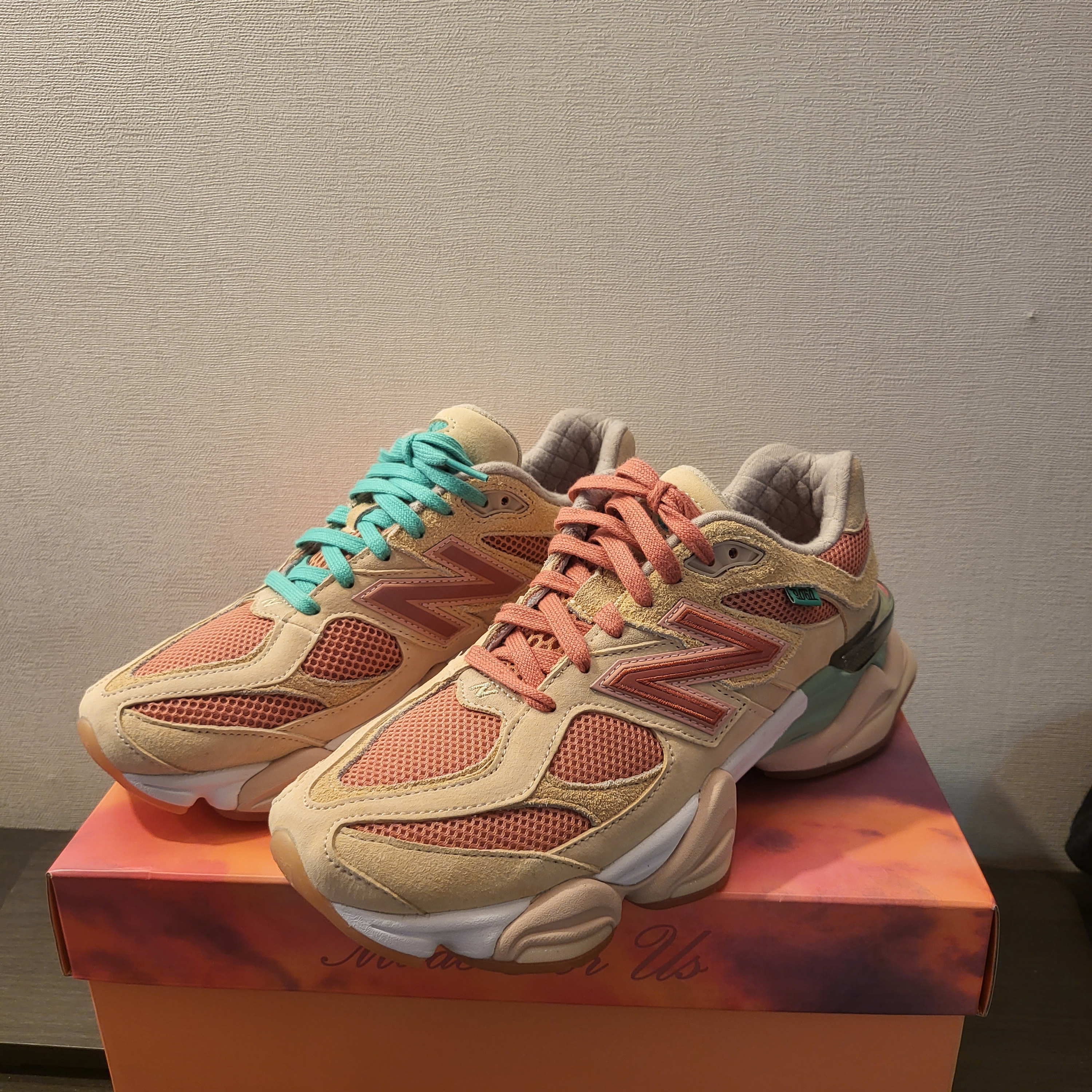 New Balance x Joe Freshgoods 9060 Inside Voices Penny Cookie Pink 착용 스타일 - 1