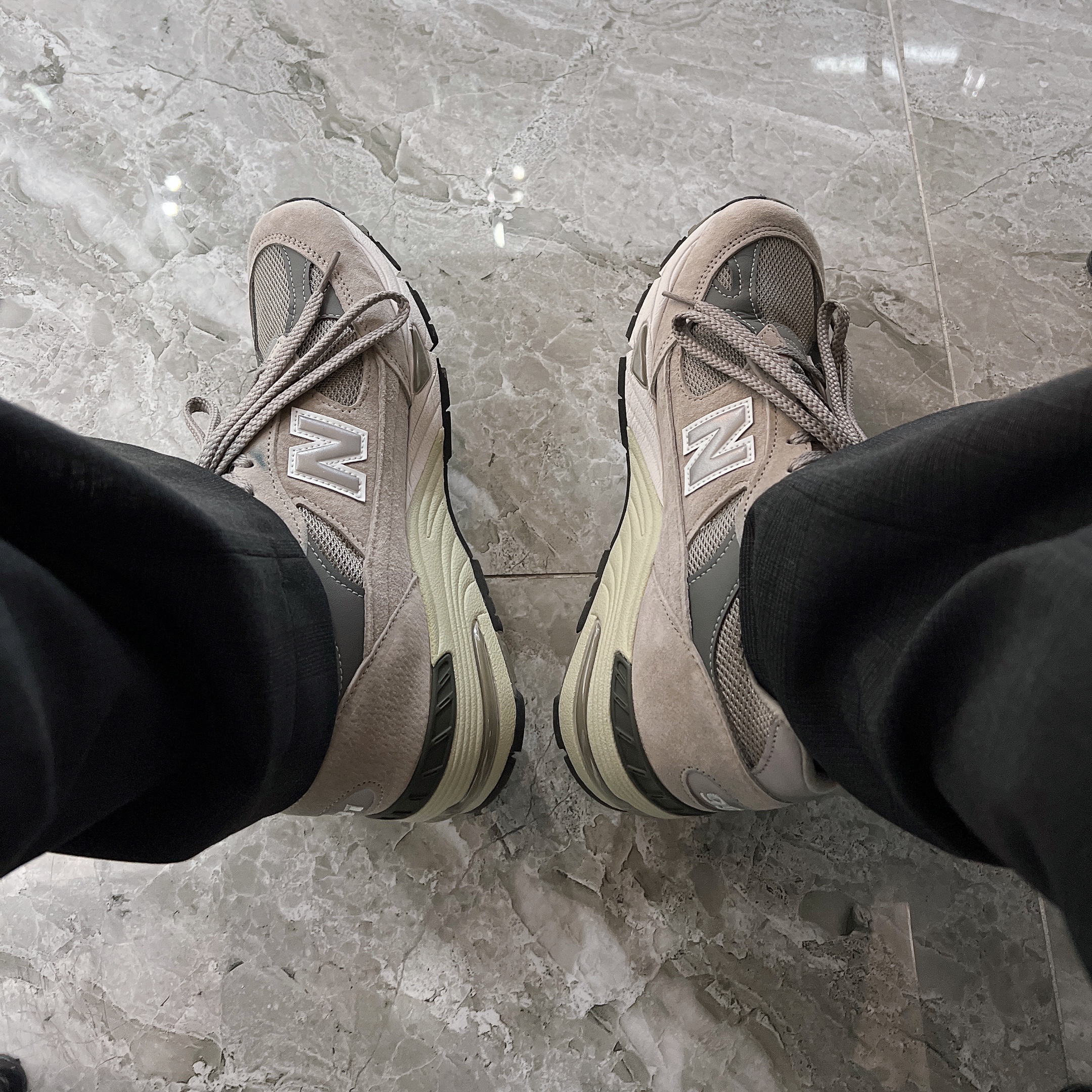 New Balance 991 Made in UK Grey 착용 스타일
