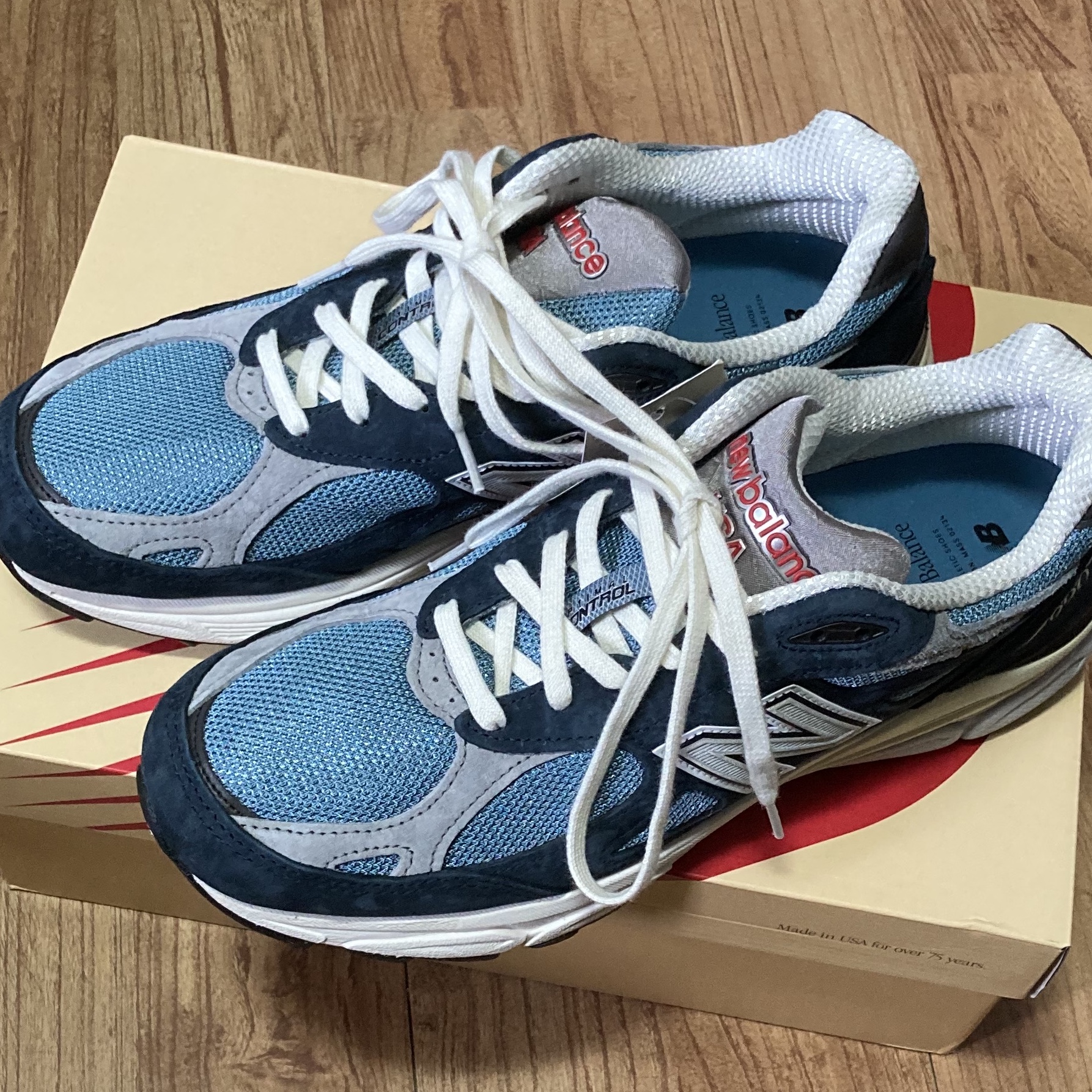 New Balance 990v3 Made in USA Navy Spring Tide 착용 스타일