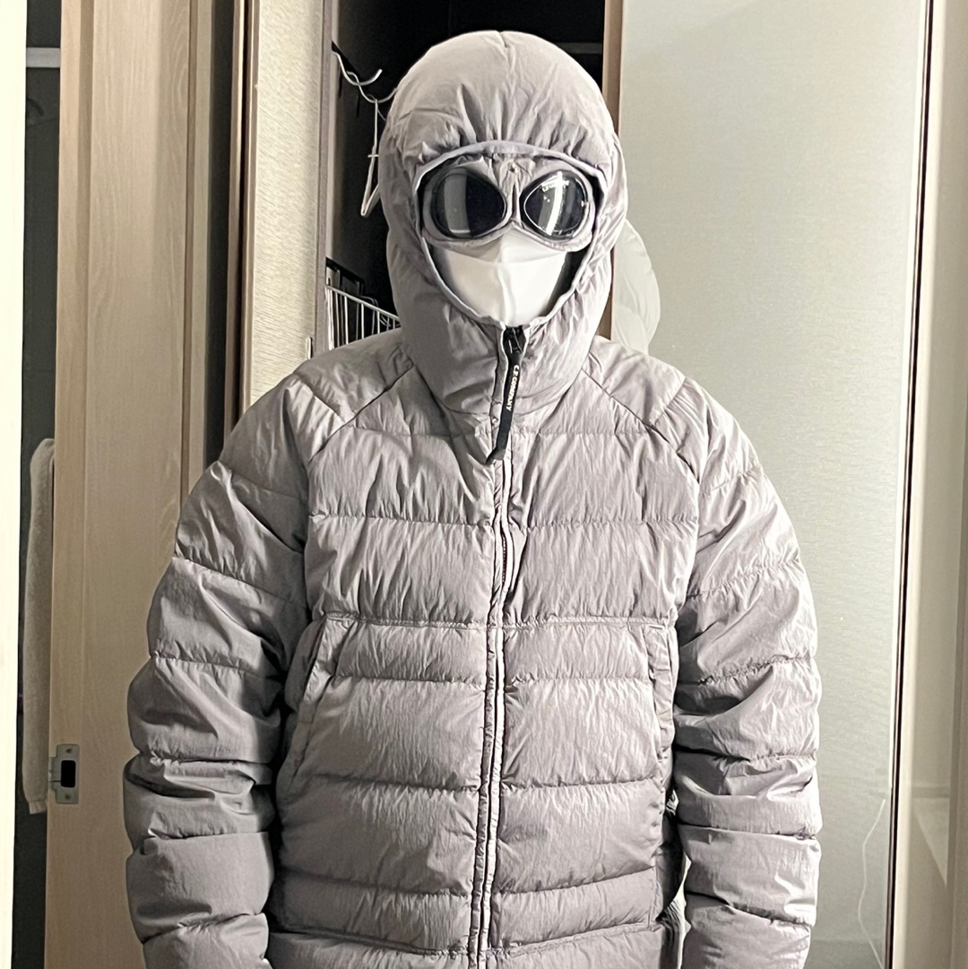 C.P. Company Eco-Chrome R Hooded Down Goggle Jacket Metal Grey - 22FW 착용 스타일 - 2