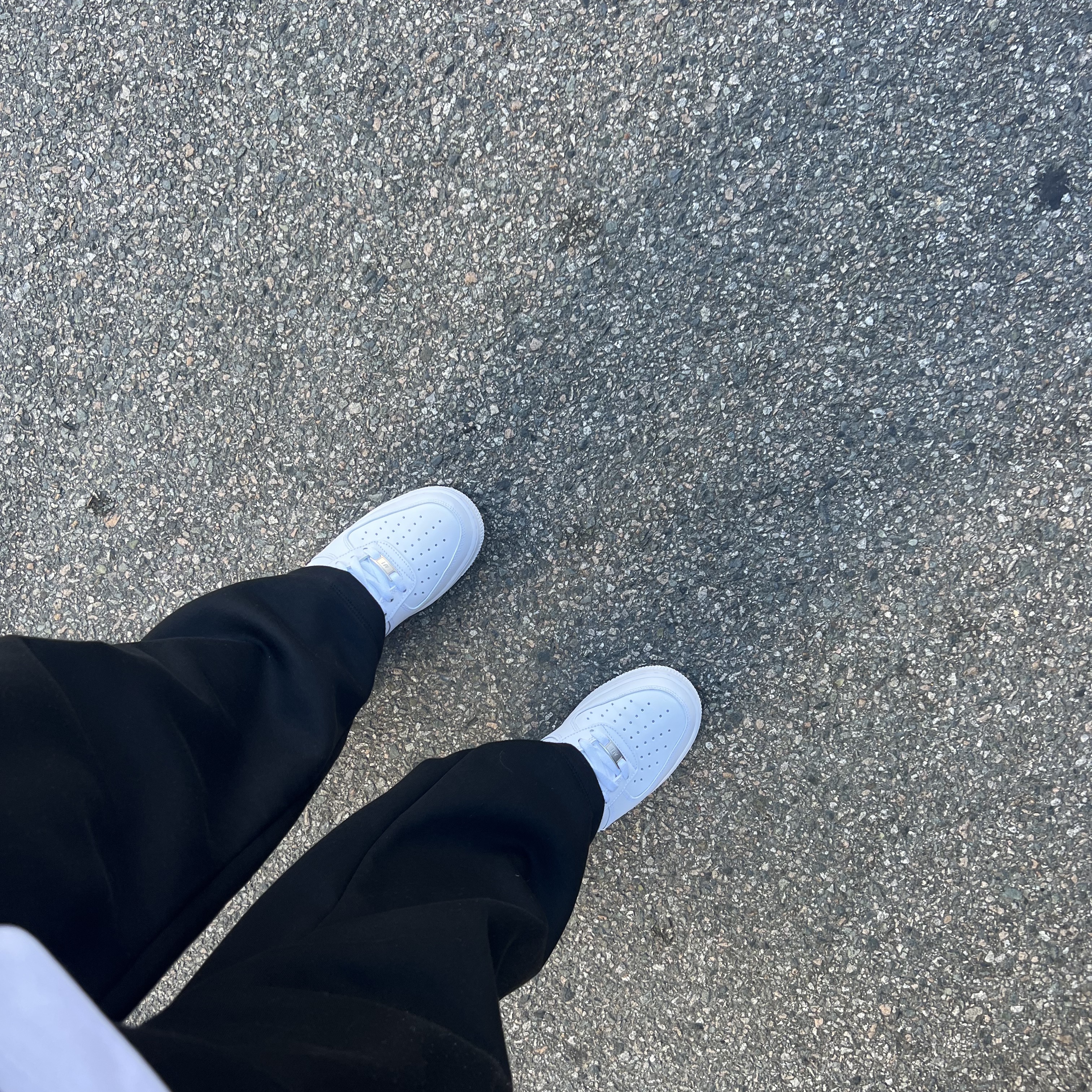 Nike Air Force 1 '07 Low White 착용 스타일