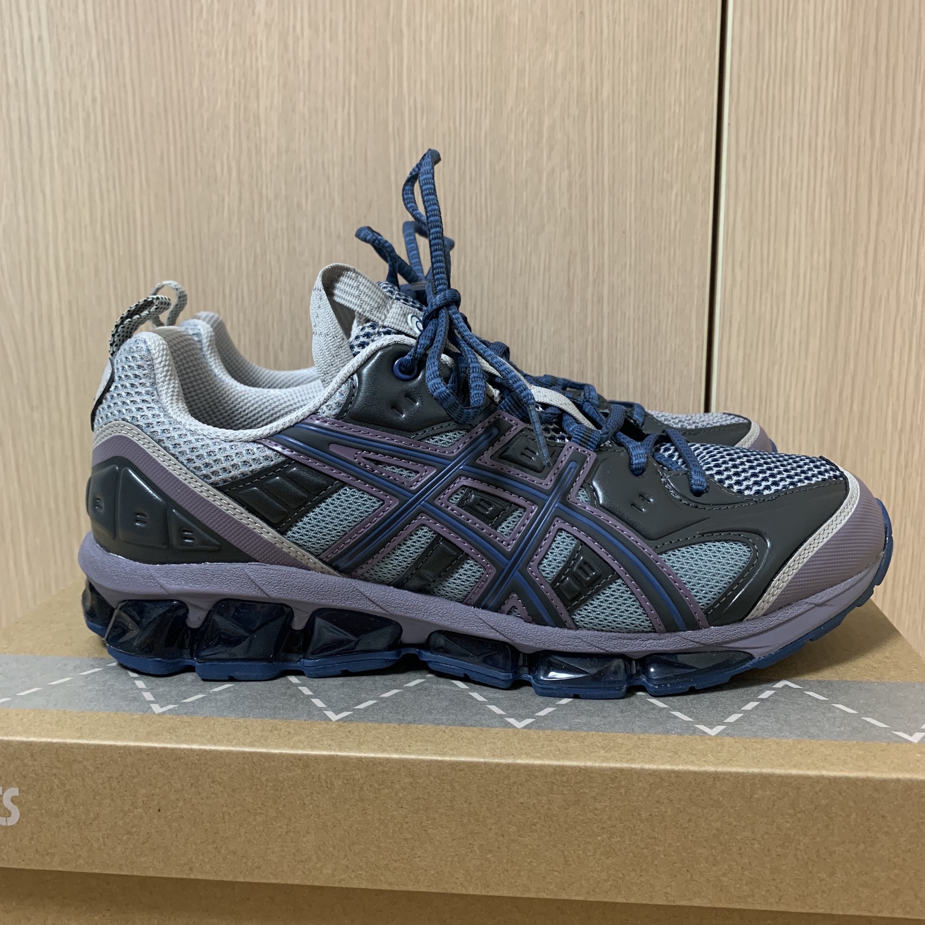 Asics US3-S Gel-Quantum 360 VII Kiso Oyster Grey 착용 스타일