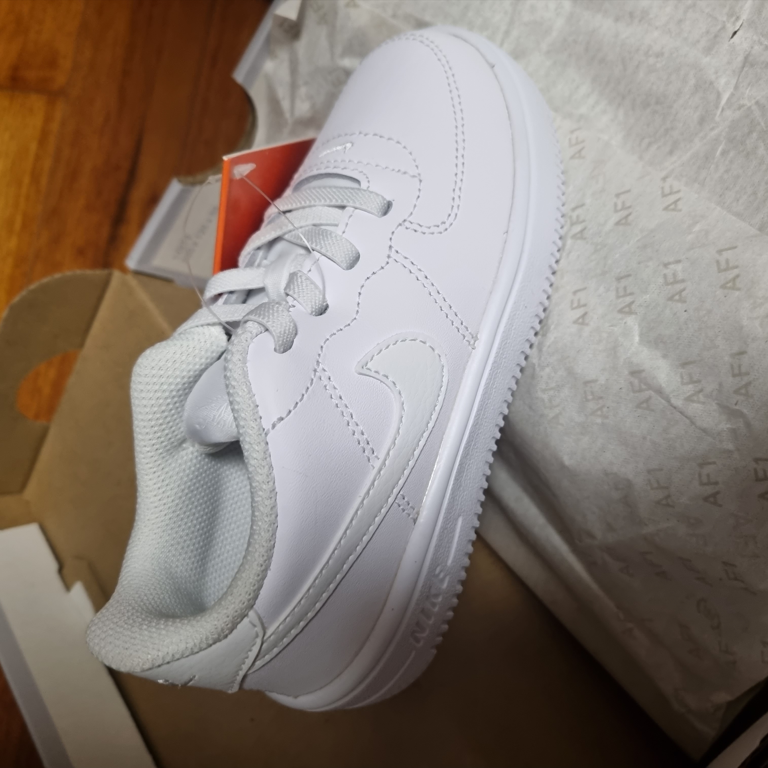 (TD) Nike Force 1 '18 Triple White 착용 스타일