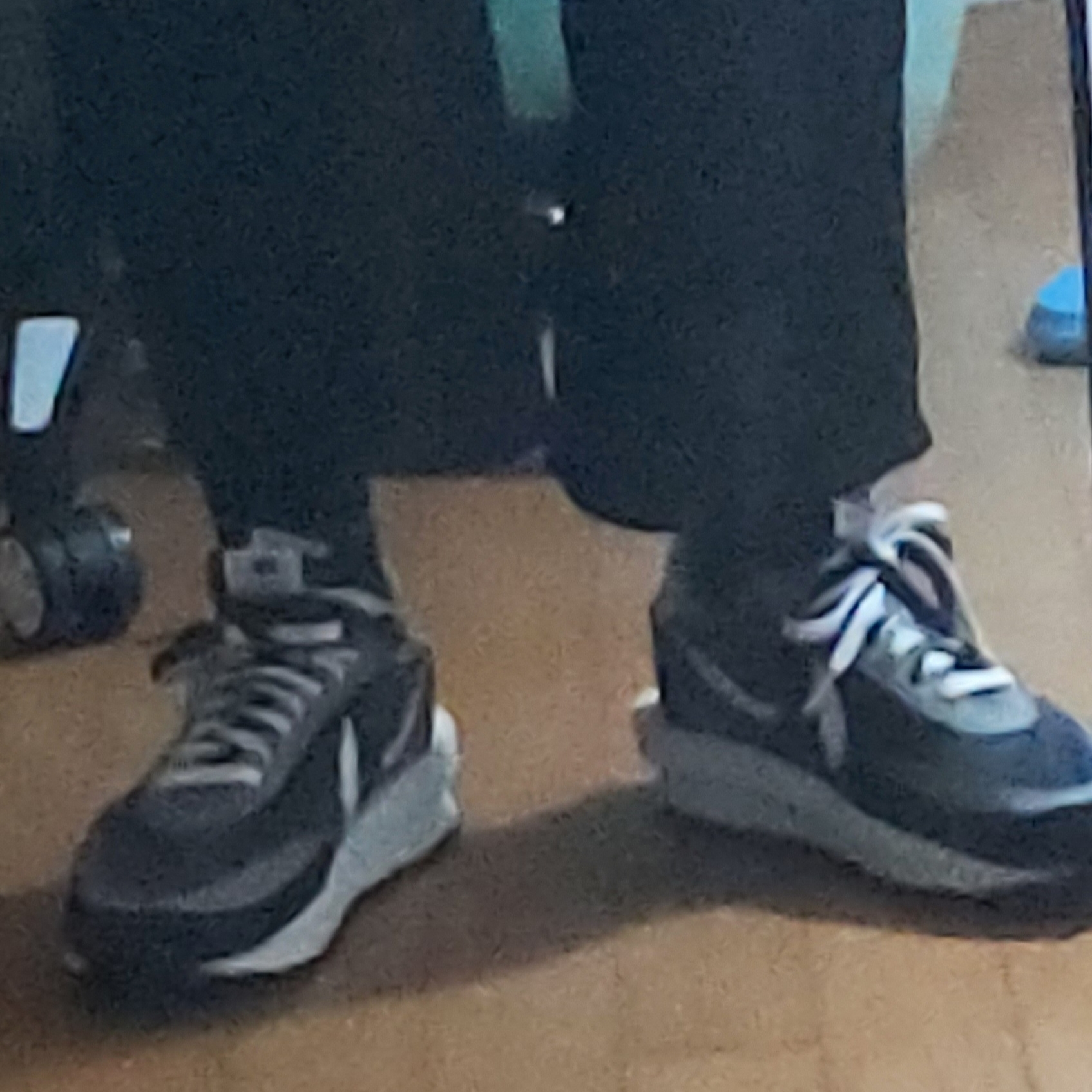 Nike x Sacai LDWaffle Black 착용 스타일 - 1