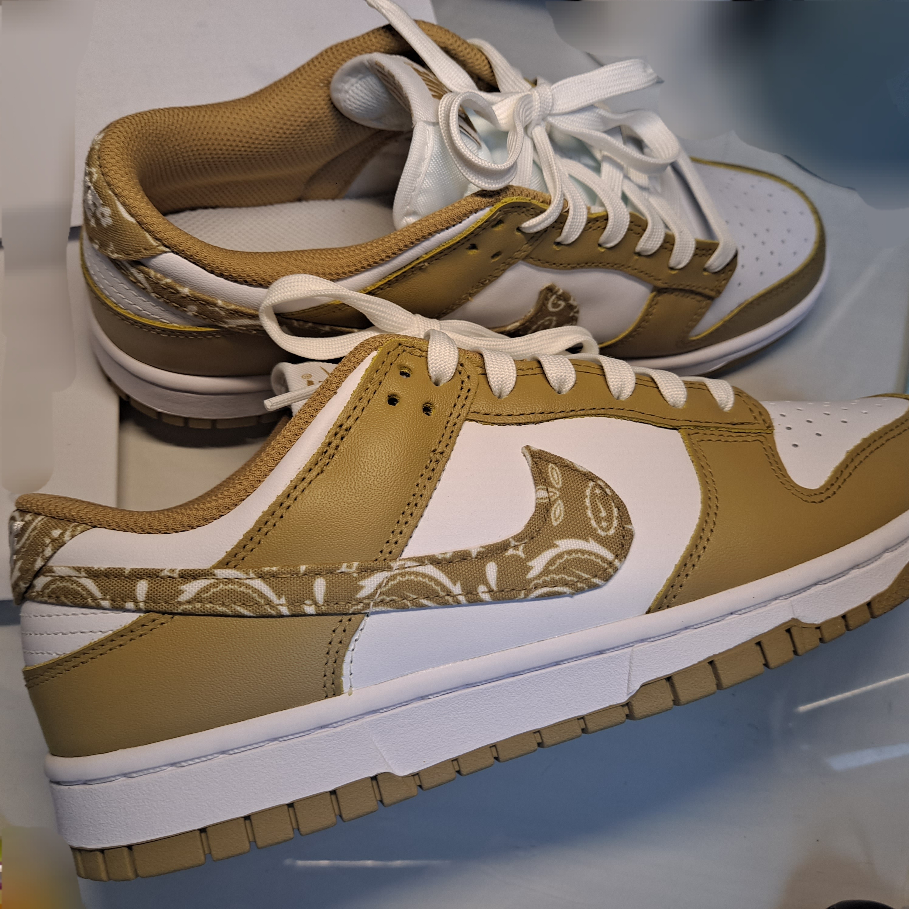 (W) Nike Dunk Low Essential Barley Paisley 착용 스타일 - 3