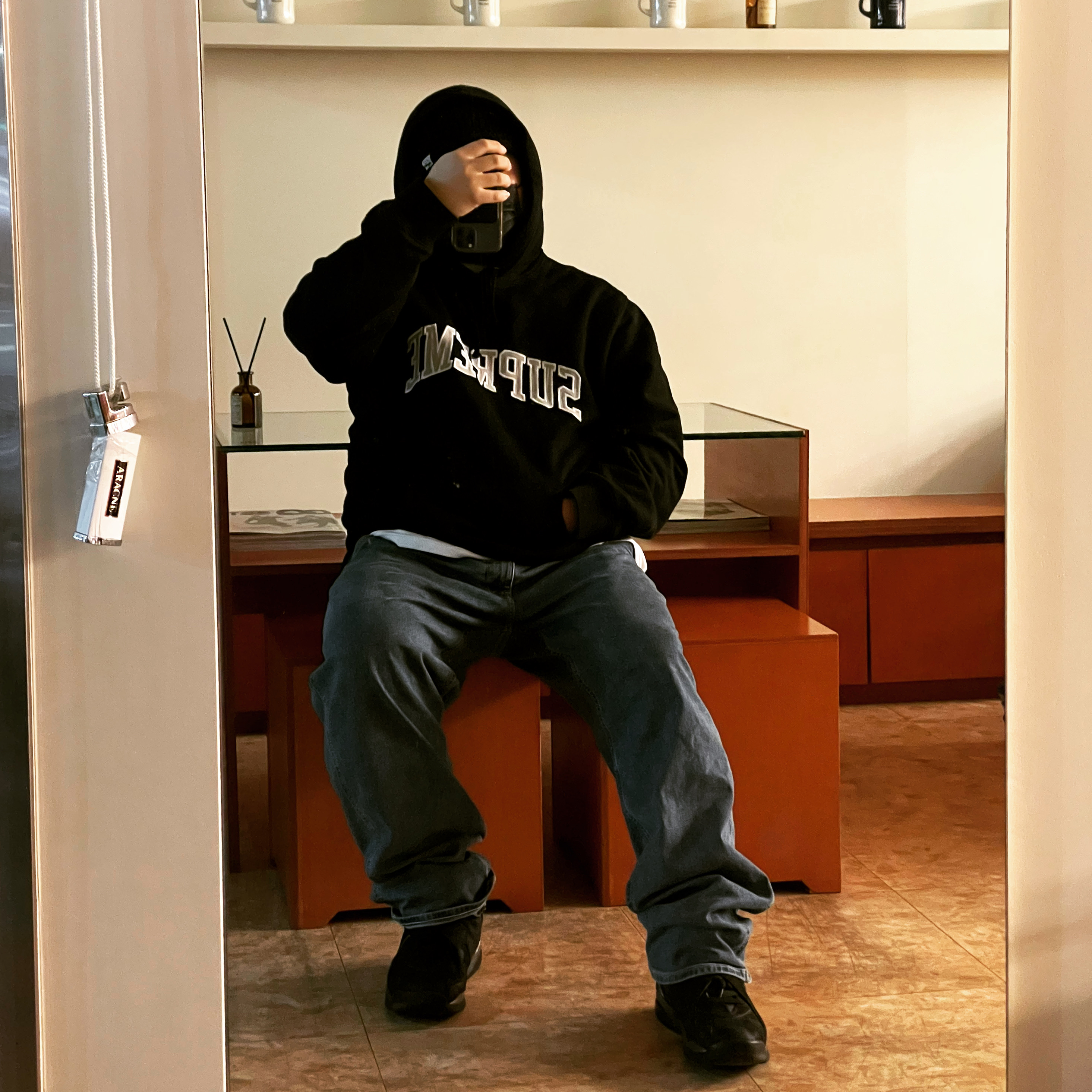 Supreme NFL Raiders '47 Hooded Sweatshirt Black - 19SS, Jordan 8 Retro Chrome 2015 착용 스타일