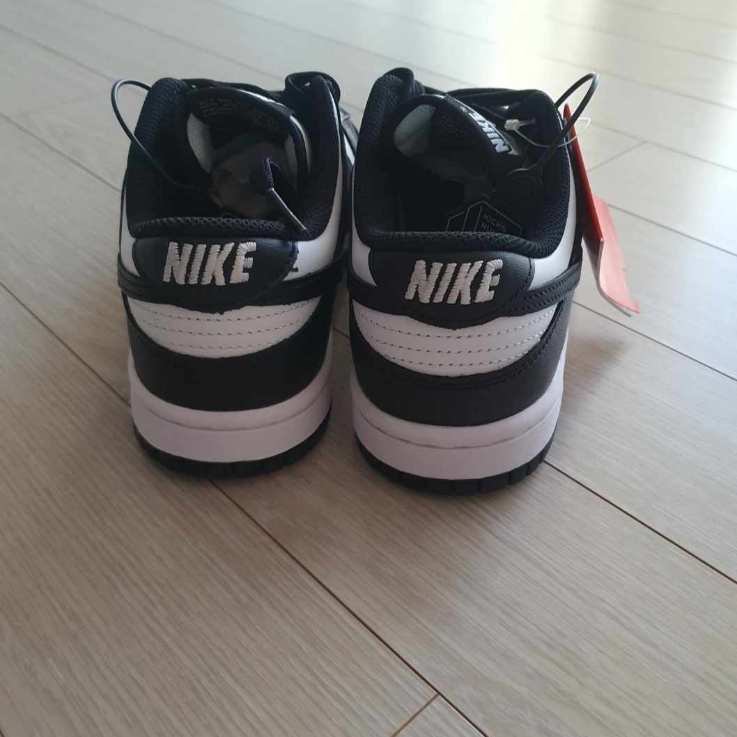 (W) Nike Dunk Low Black 착용 스타일 - 2