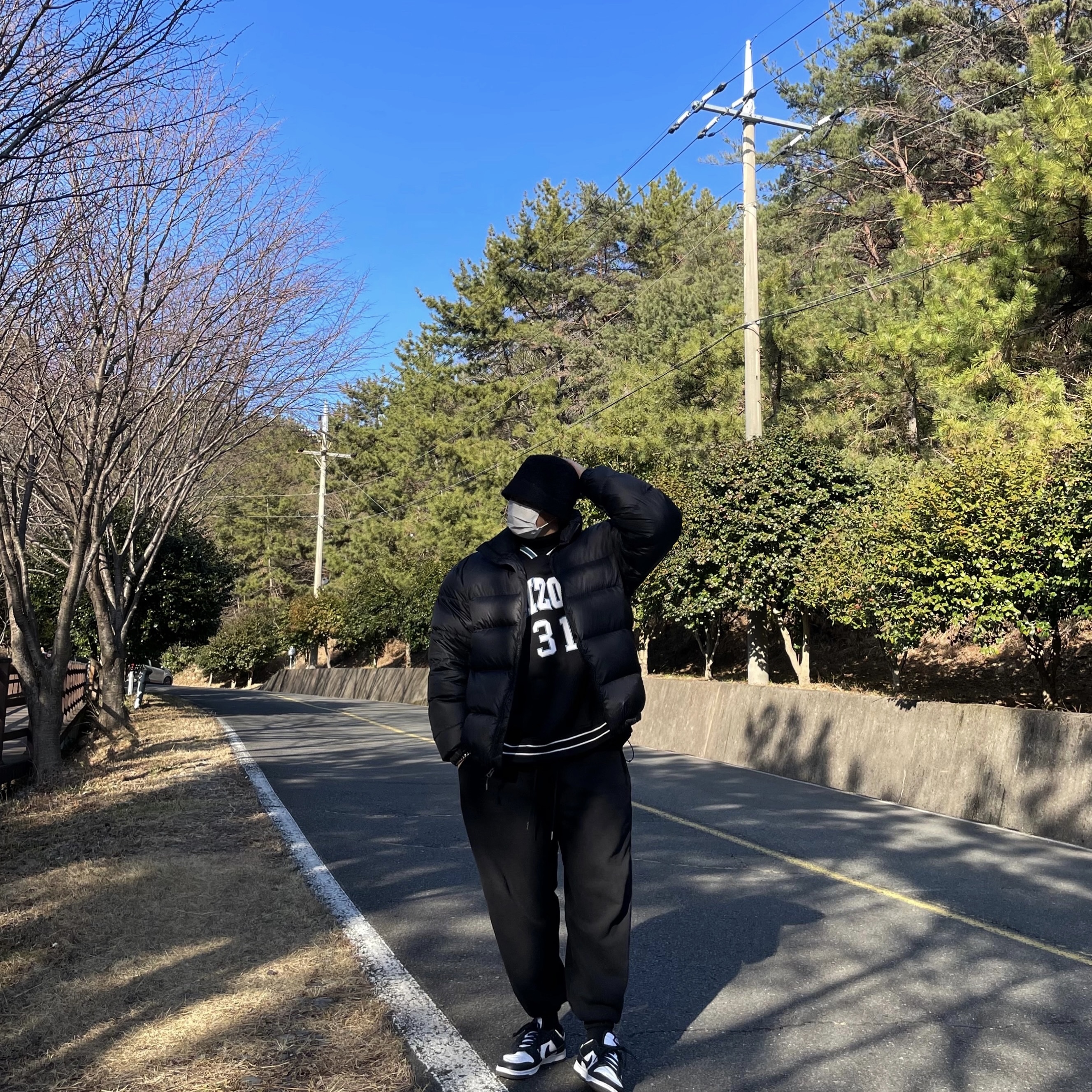 The North Face 1992 Nuptse Jacket Black, Nike Dunk Low Retro Black 착용 스타일