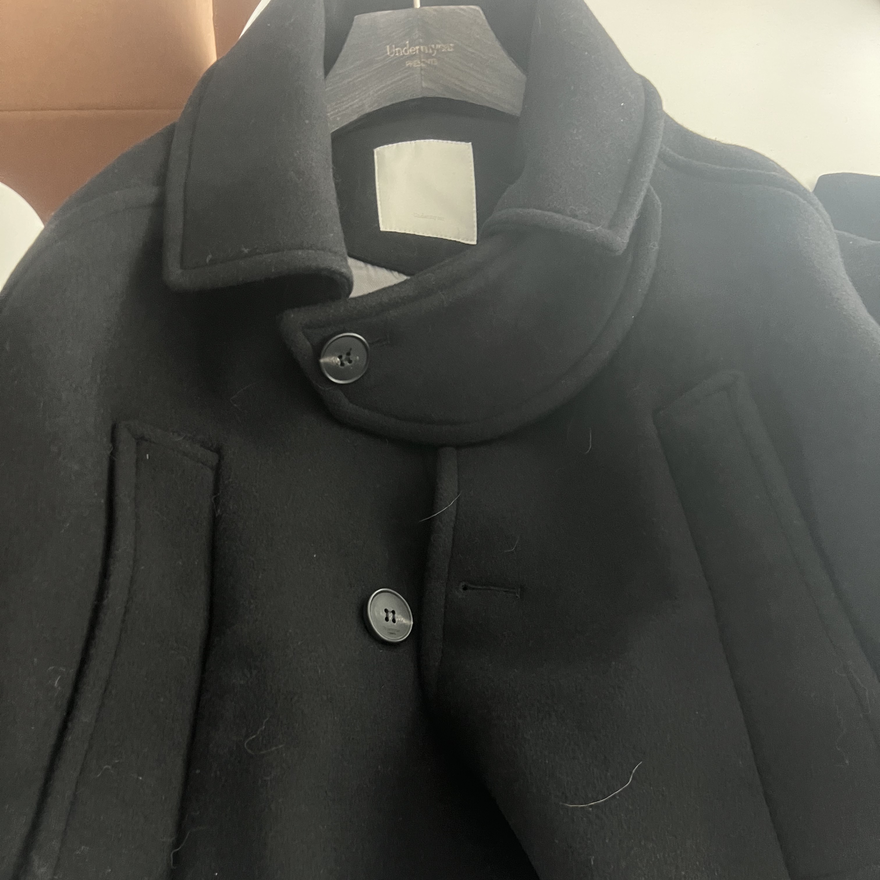 Undermycar Legion.02 Balmacaan Oversized Wool Coat Black 착용 스타일 - 2
