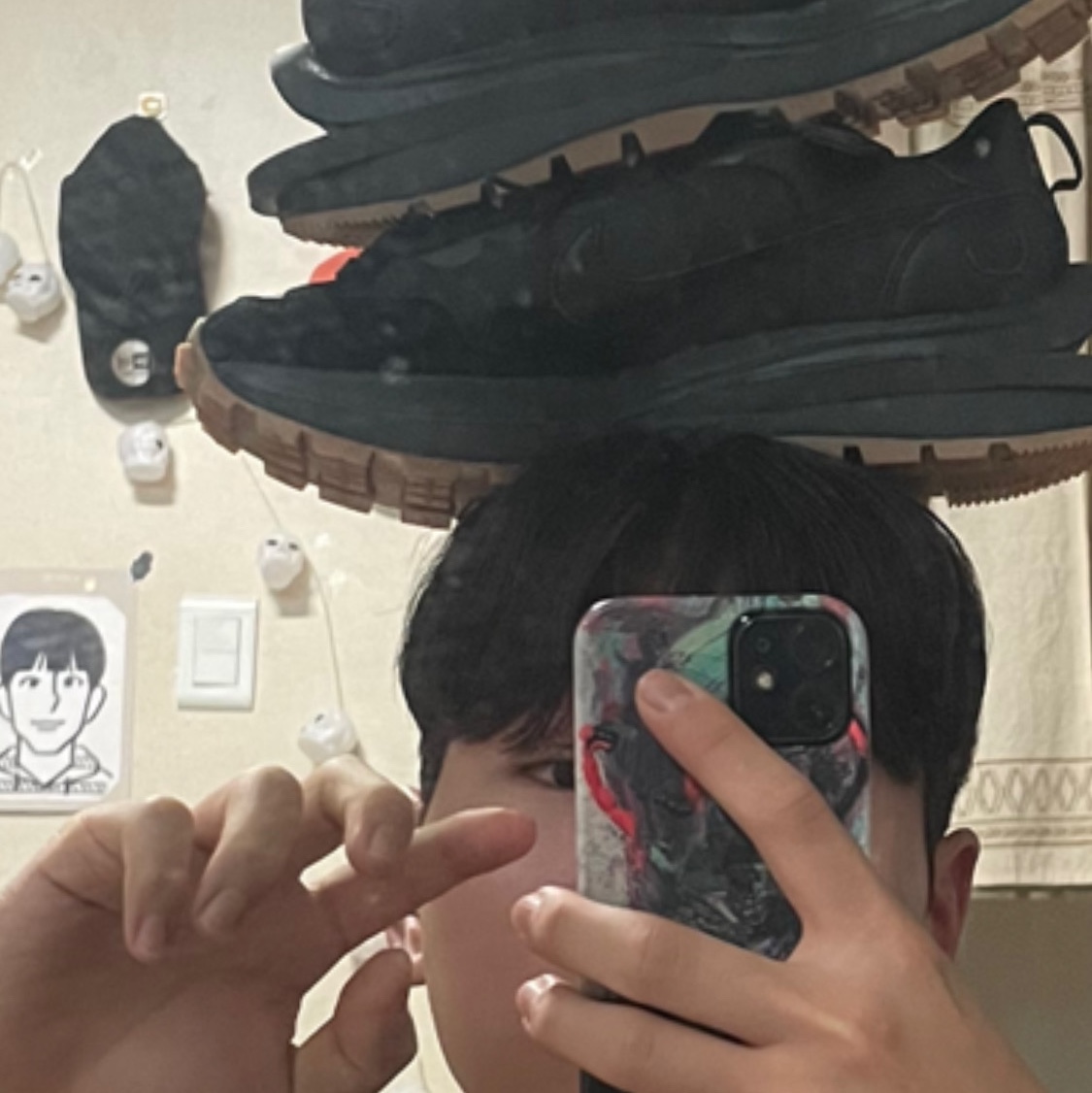 Nike x Sacai VaporWaffle Black and Gum 착용 스타일 - 1