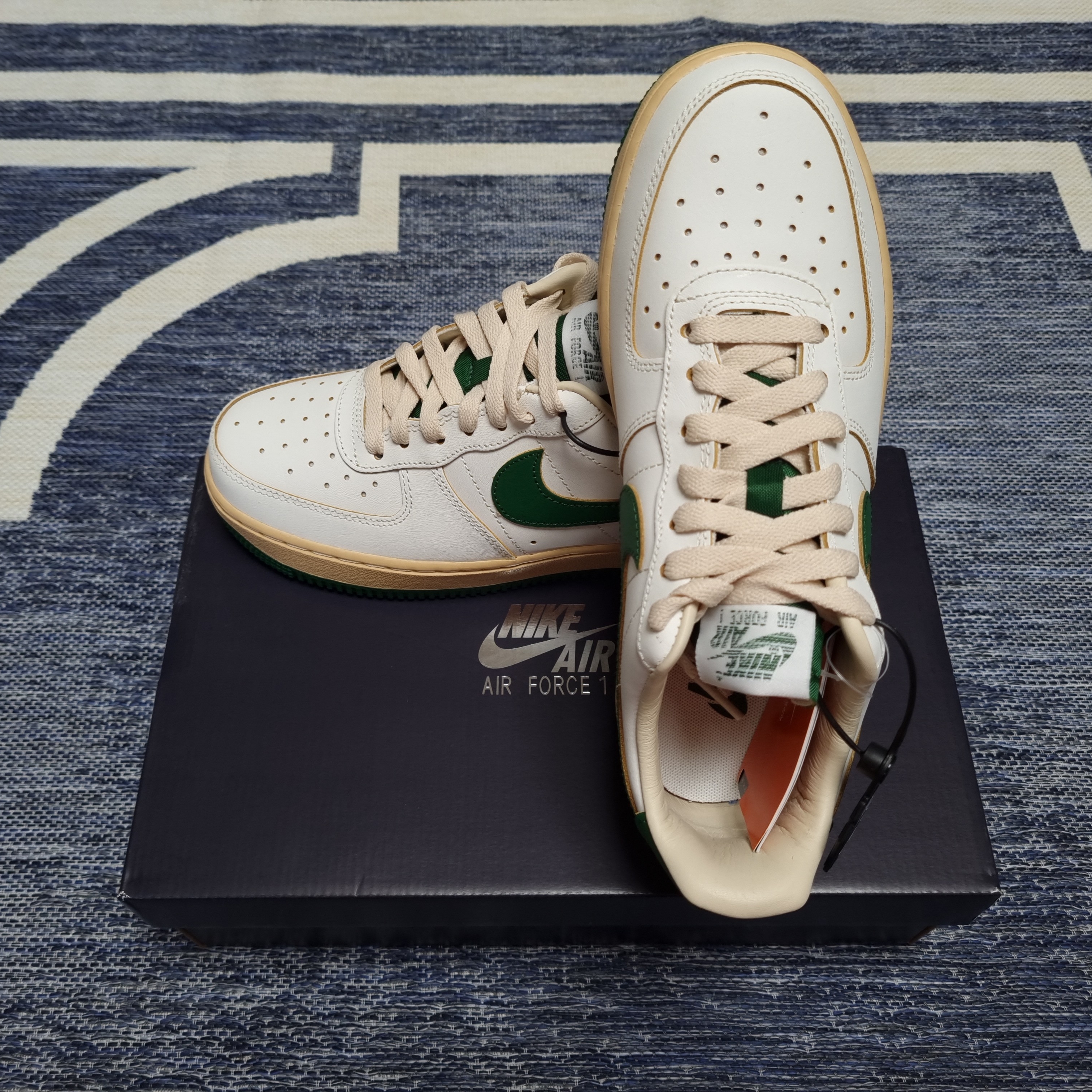 (W) Nike Air Force 1 Low Gorge Green 착용 스타일 - 1