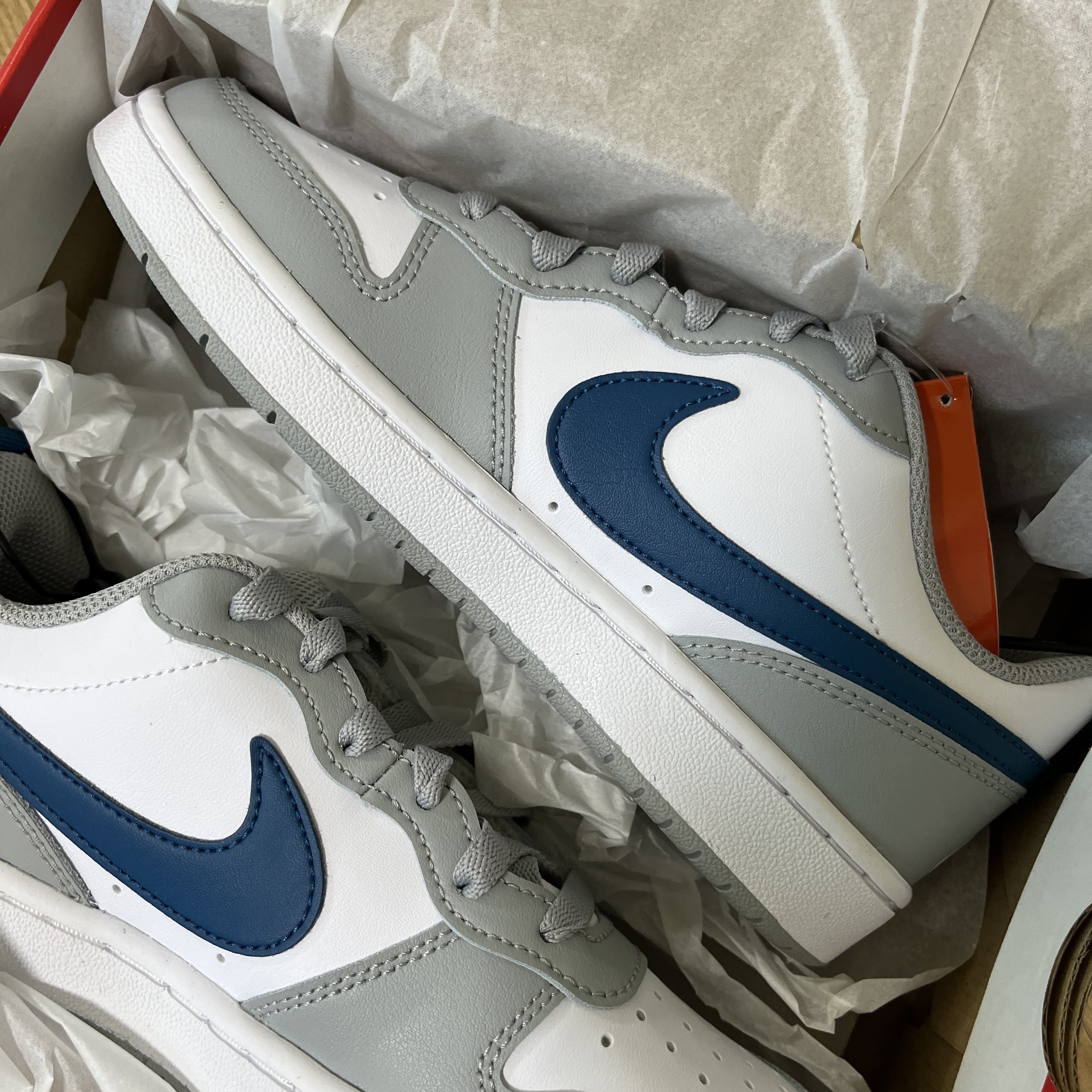 (GS) Nike Court Borough Low 2 Light Smoke Grey 착용 스타일