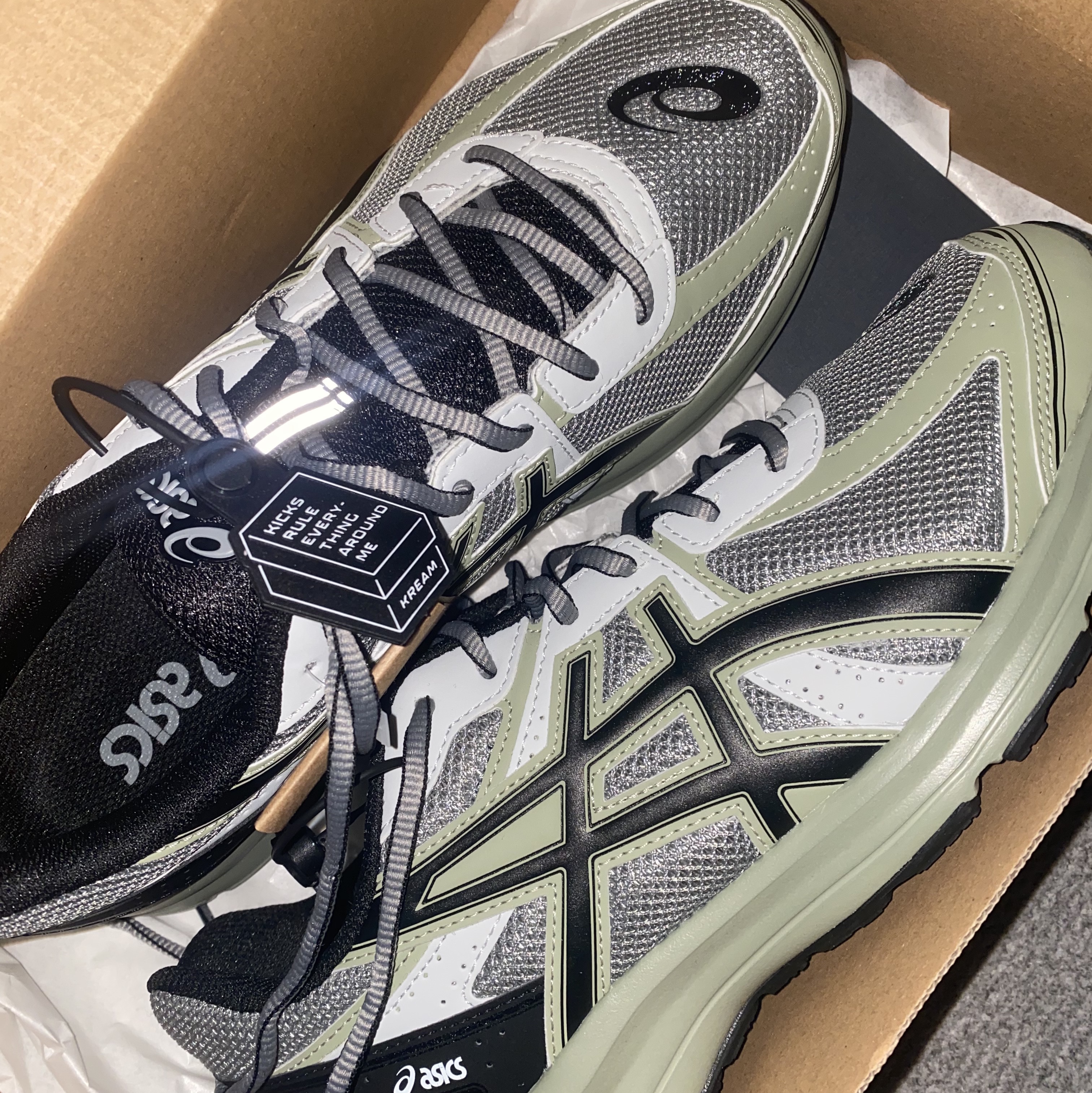 Asics Jog 100 S Sheet Rock - 2E Wide 착용 스타일