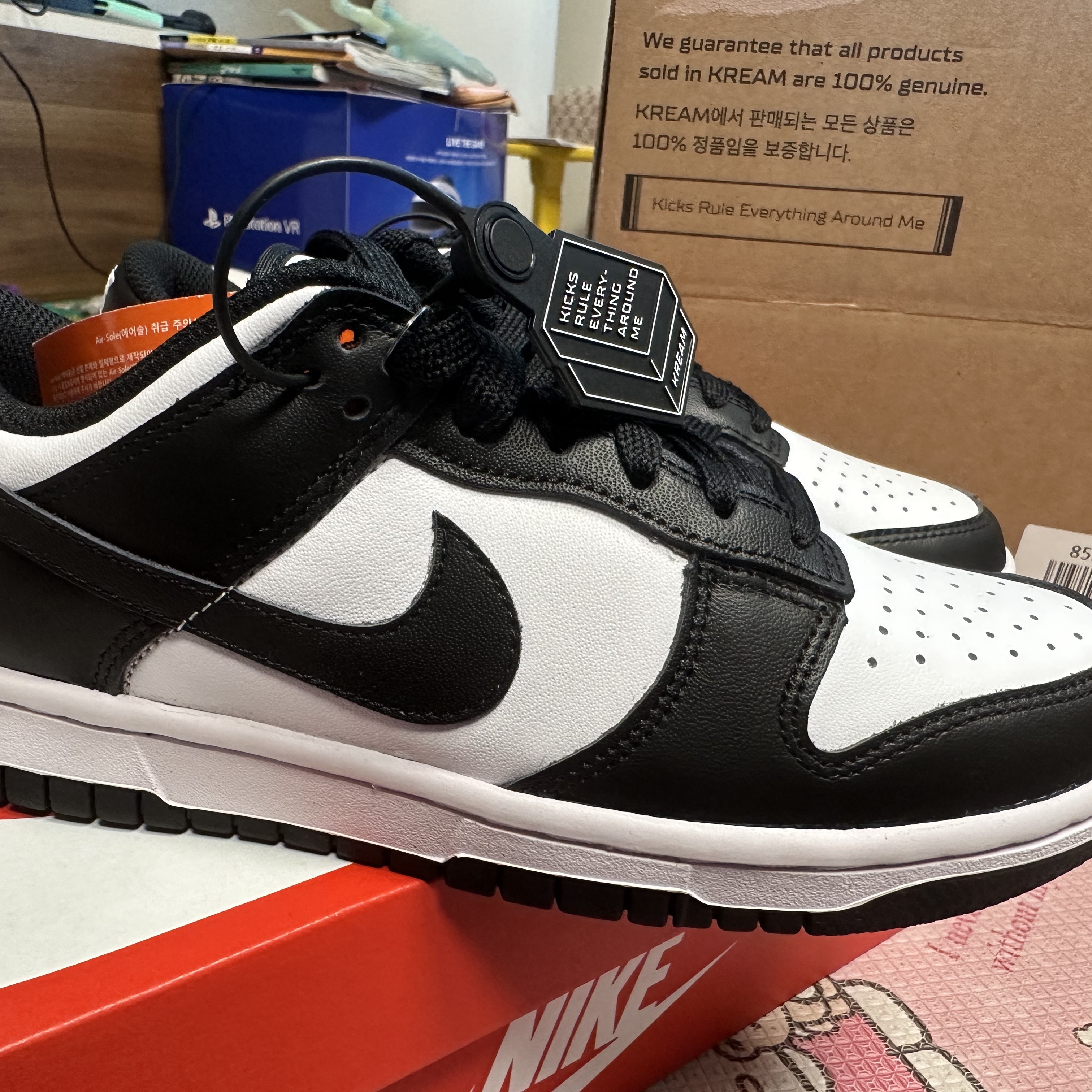 (W) Nike Dunk Low Black 착용 스타일 - 2