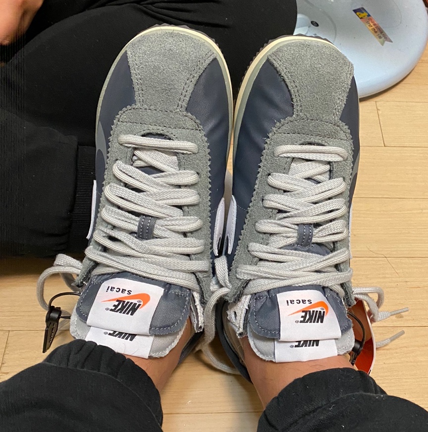 Nike x Sacai Zoom Cortez SP Iron Grey 착용 스타일 - 1
