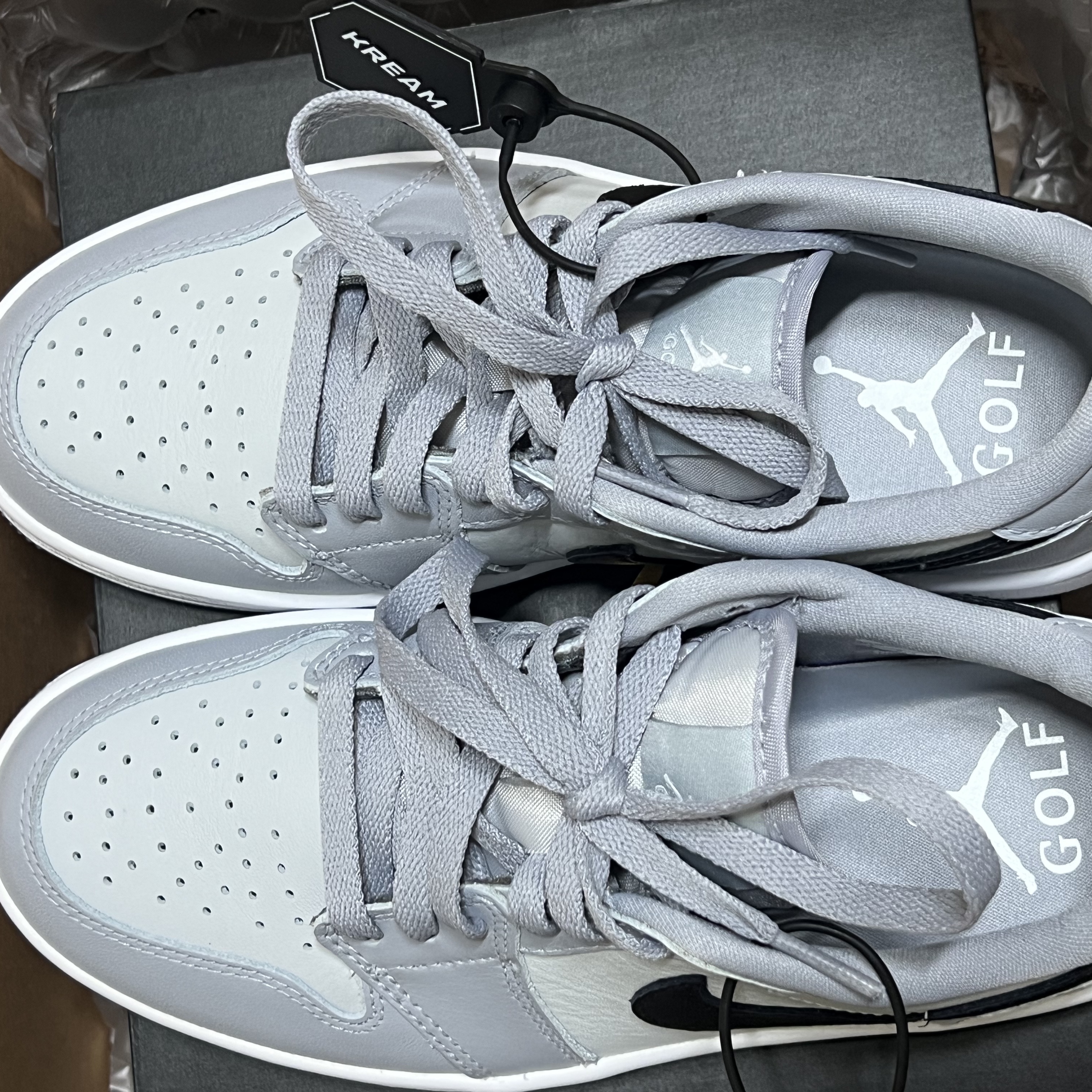 Jordan 1 Low Golf Wolf Grey 착용 스타일 - 2