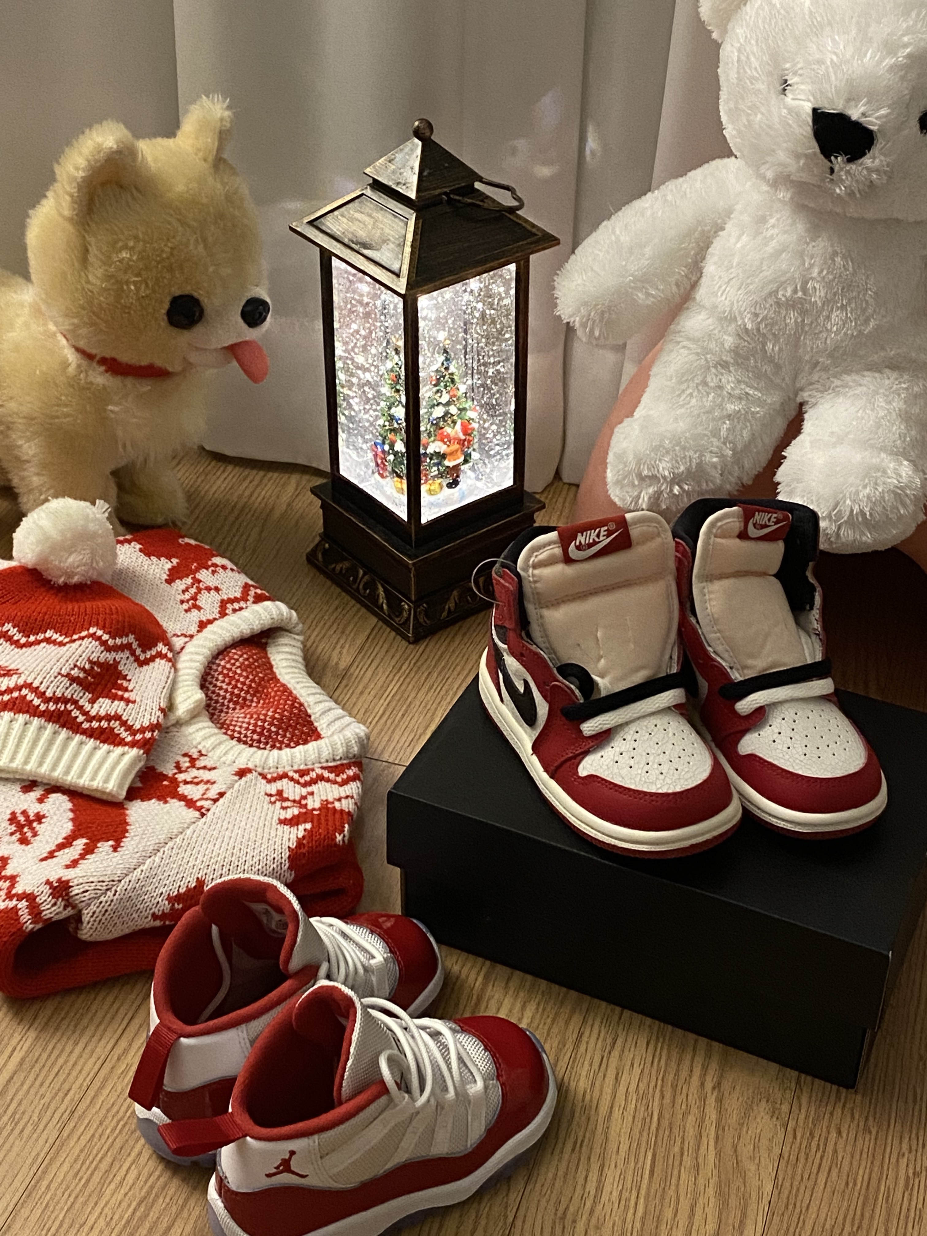 (TD) Jordan 1 Retro High OG Chicago 2022, (TD) Jordan 11 Retro Varsity Red 착용 스타일