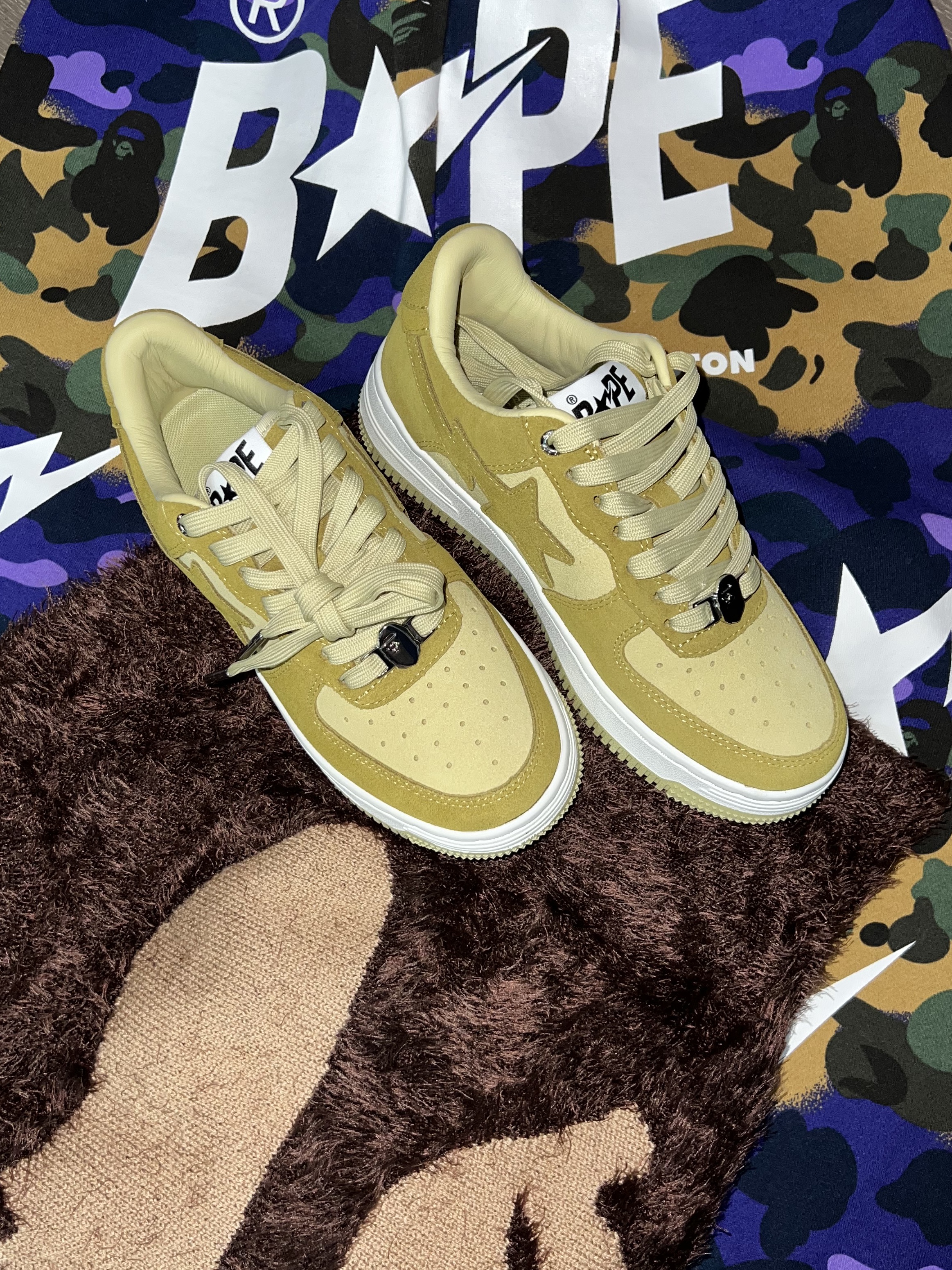 BAPE x Heron Preston Mix 1st Camo Sweatpants Purple, Diesel 1DR Mini Bag Plaque White 착용 스타일 - 5