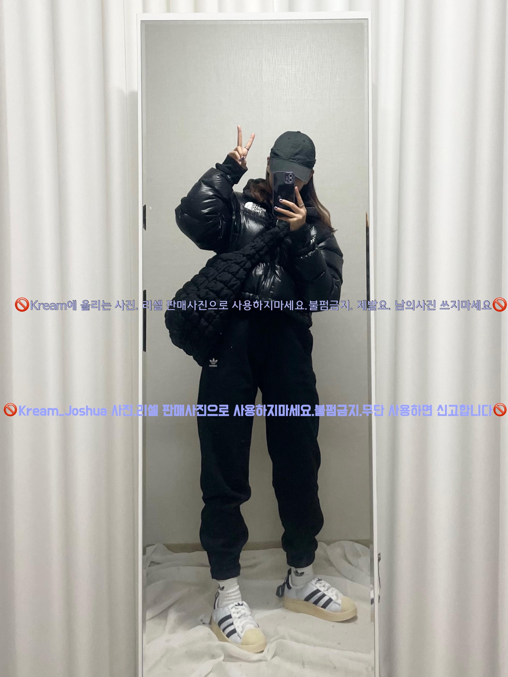 Adidas Puffylette Superstar Cloud White, (W) The North Face Nuptse Short Jacket TNF Black 착용 스타일 - 2