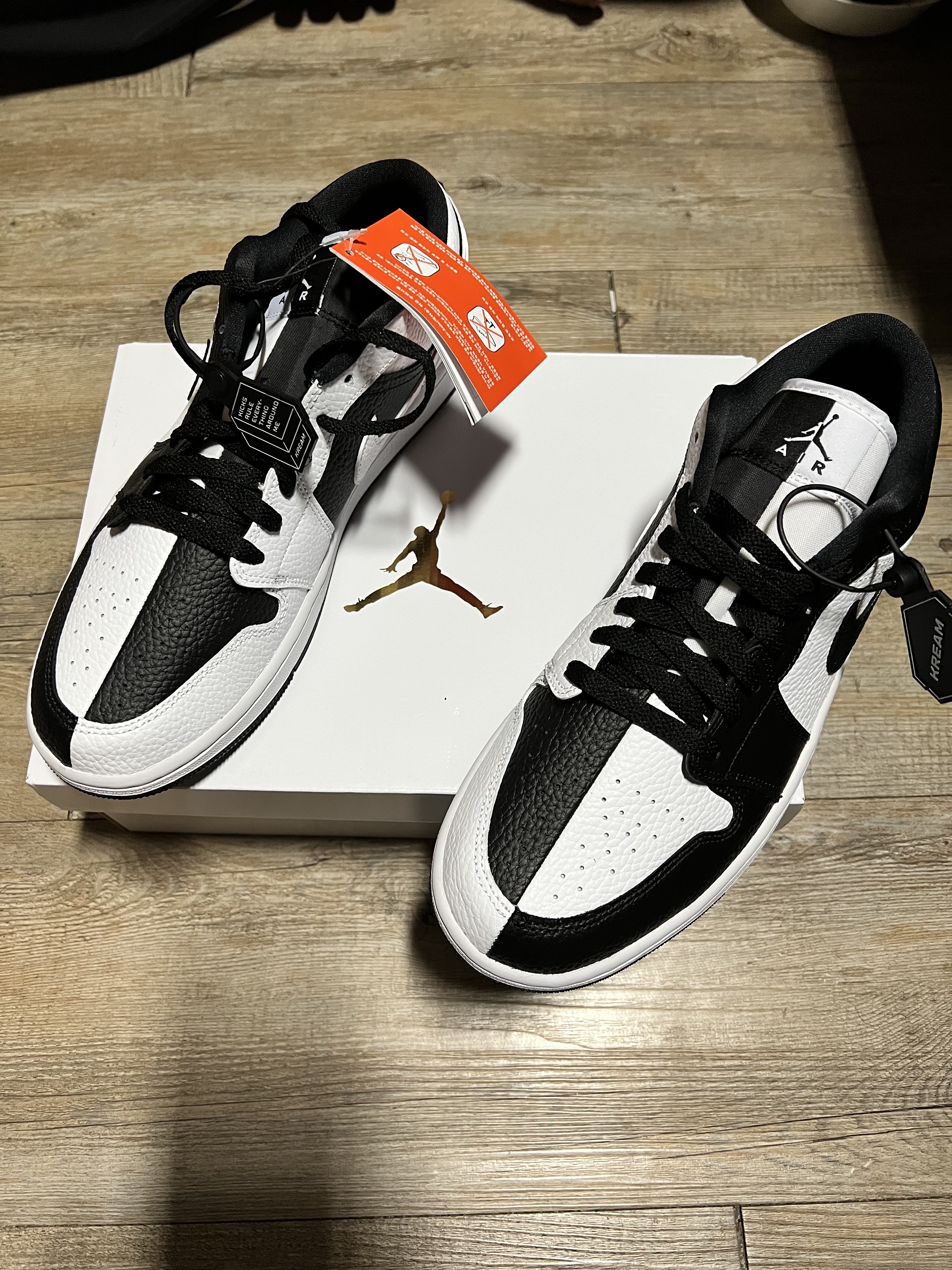 (W) Jordan 1 Low SE Black White 착용 스타일