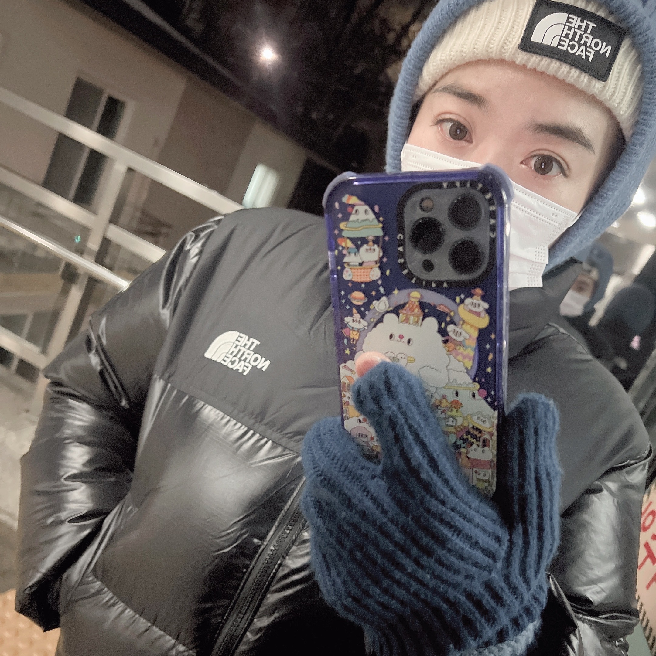 (W) The North Face White Label Novelty Nuptse Down Jacket SP Real Black 착용 스타일