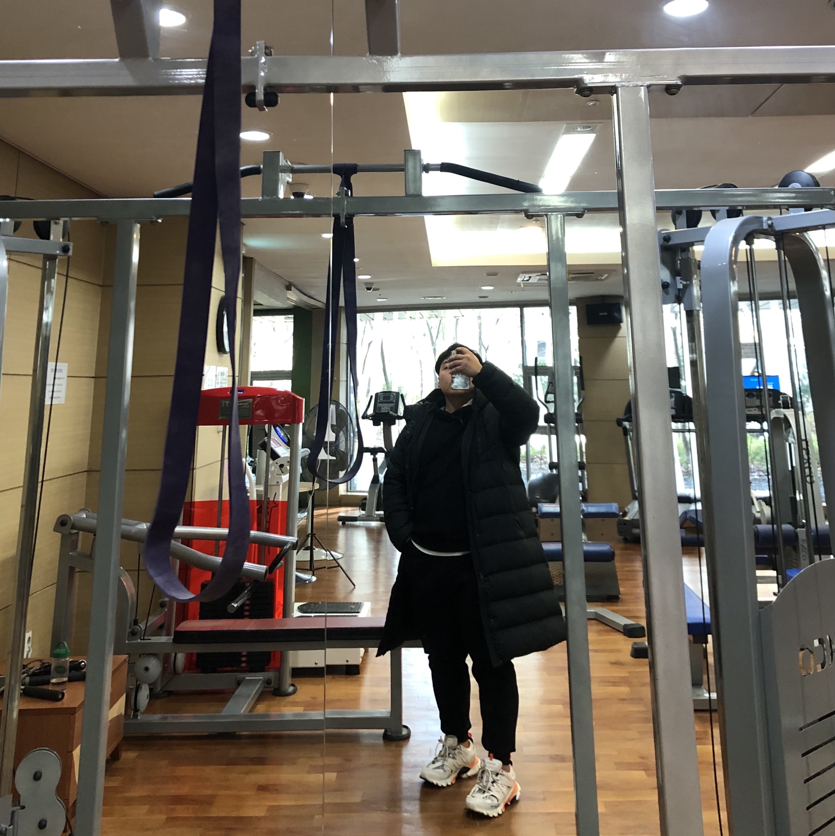 Balenciaga Track Sneakers White Orange 2019 착용 스타일