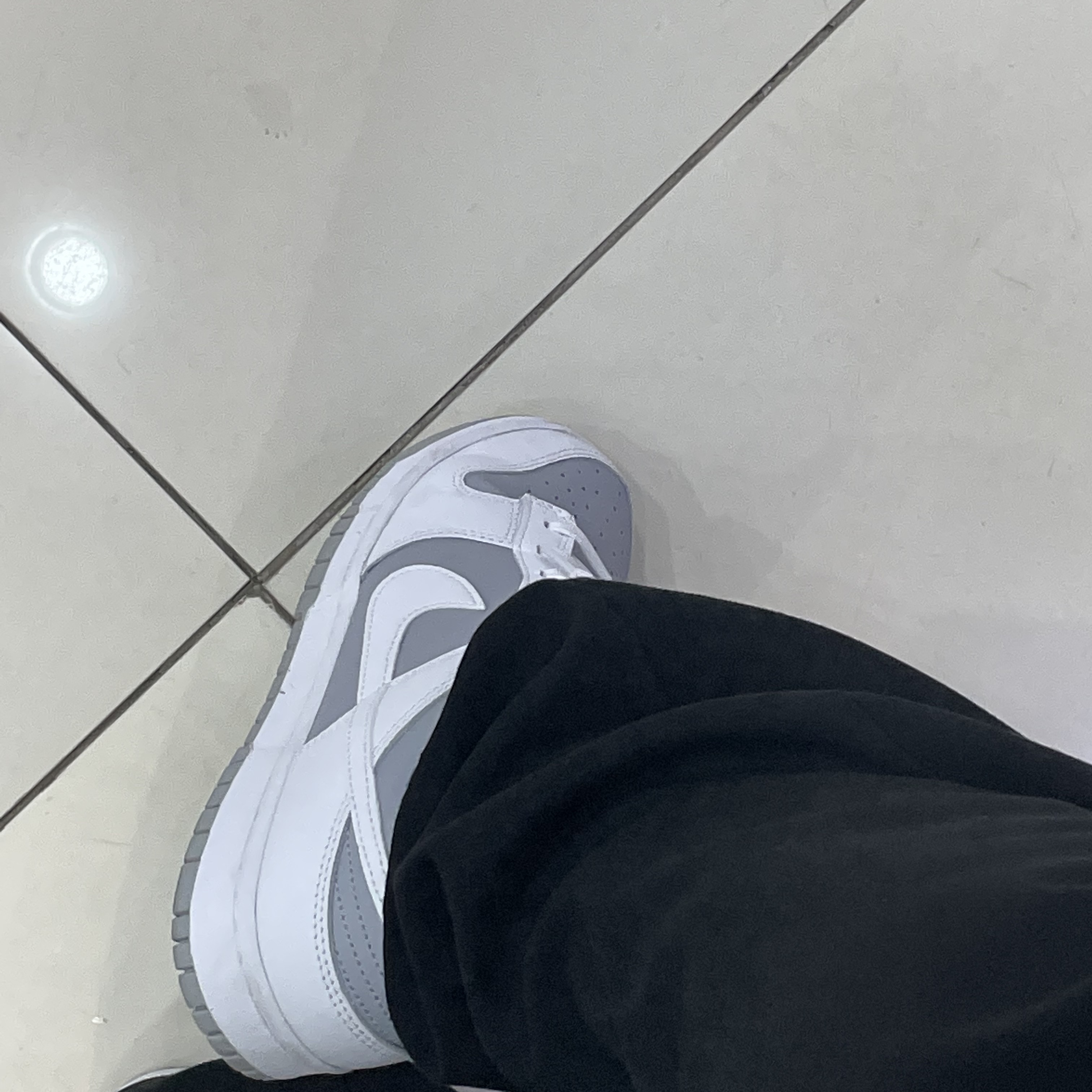 Nike Dunk Low Retro White Neutral Grey 착용 스타일
