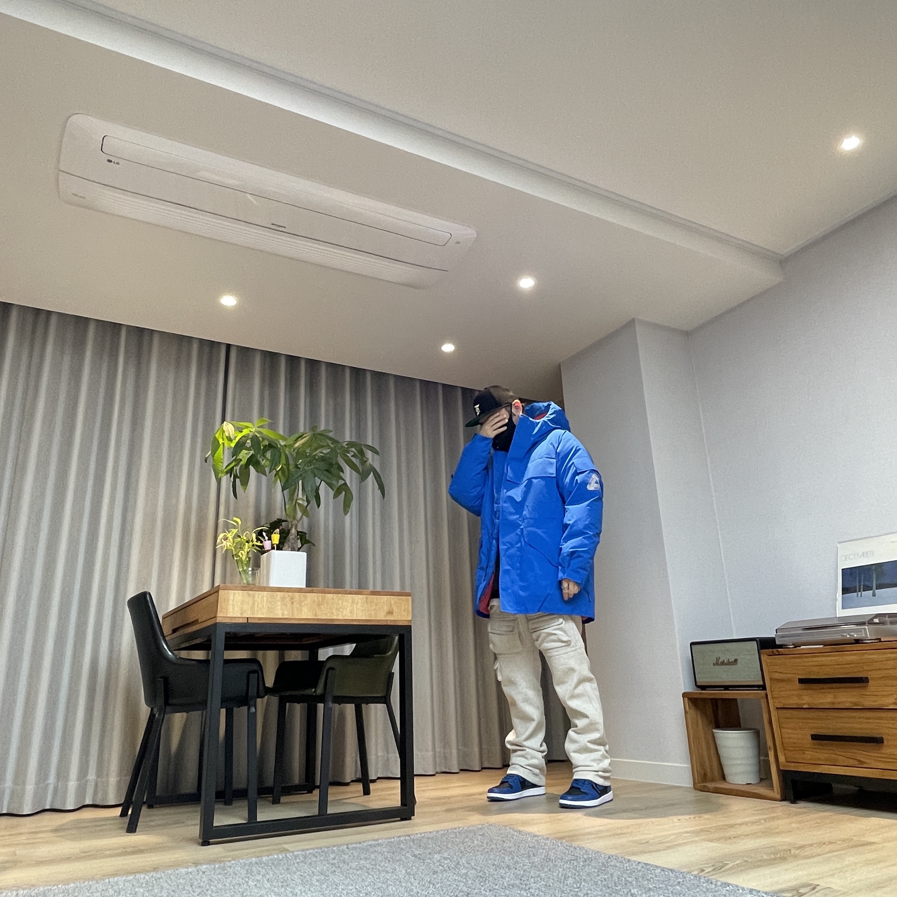Palace Gore-Tex Arctic Cargo Parka Blue - 21FW 착용 스타일 - 2