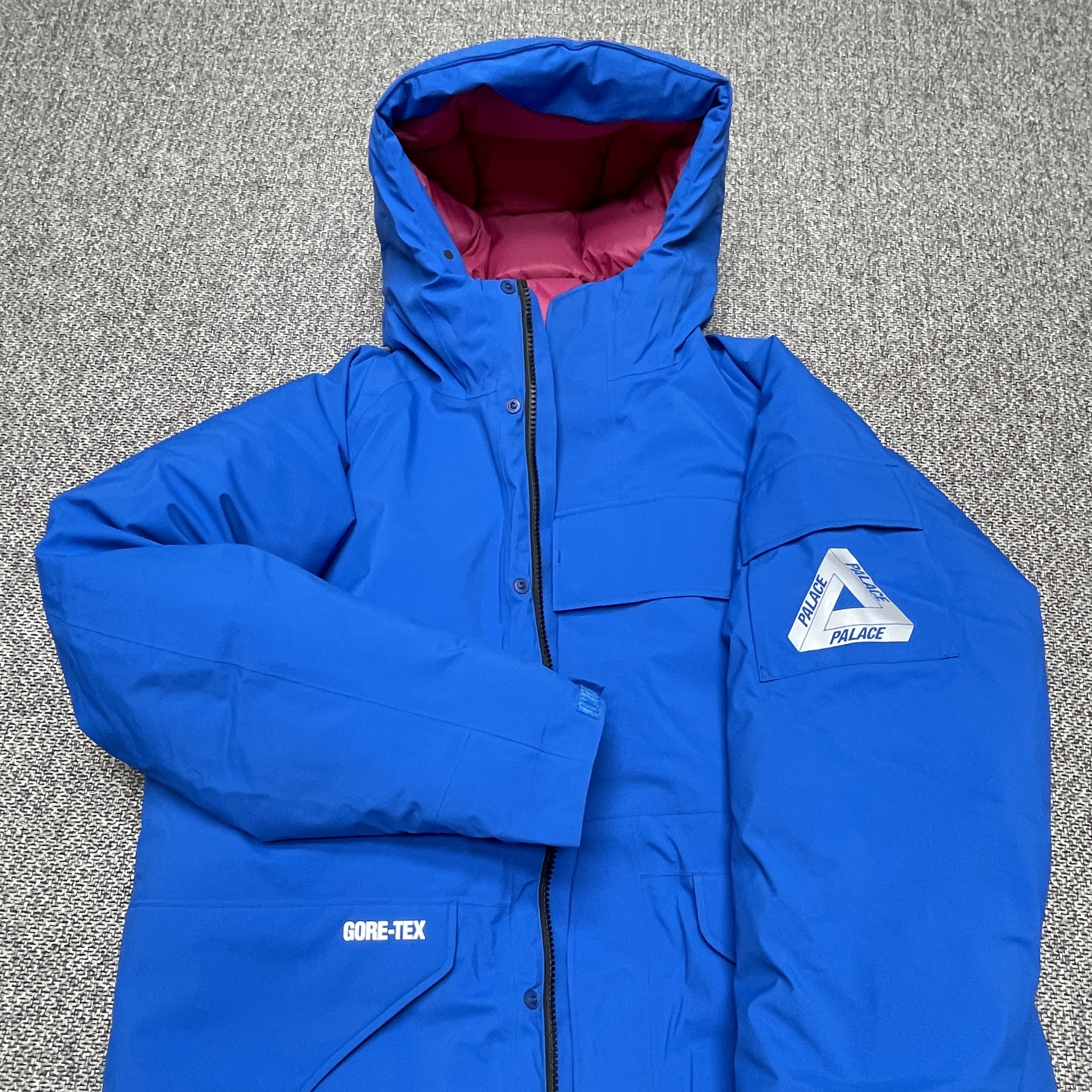 Palace Gore-Tex Arctic Cargo Parka Blue - 21FW 착용 스타일 - 3