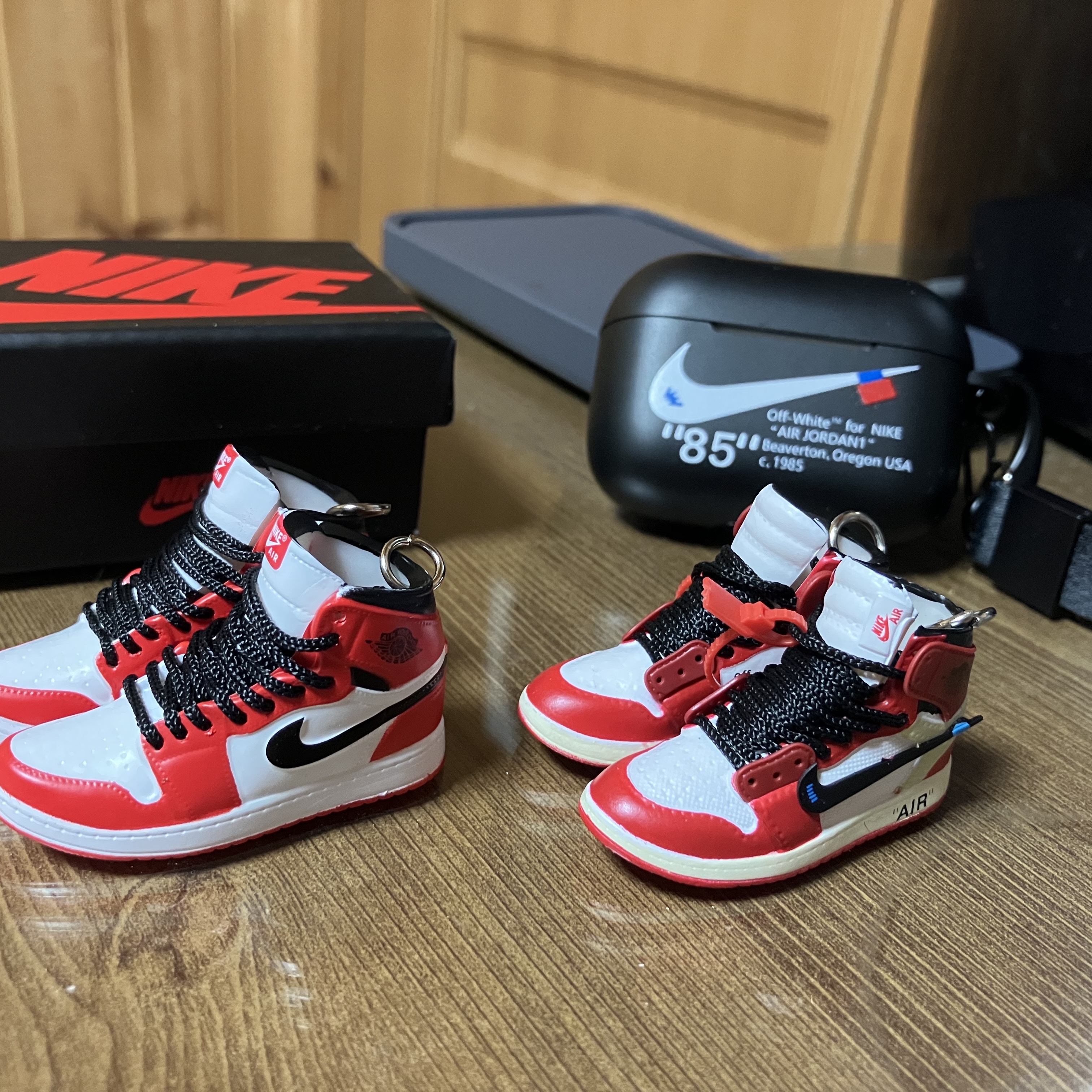 Jordan 1 Retro High OG Chicago 2015, Jordan 1 x Off-White Retro High Chicago The Ten 착용 스타일 - 1
