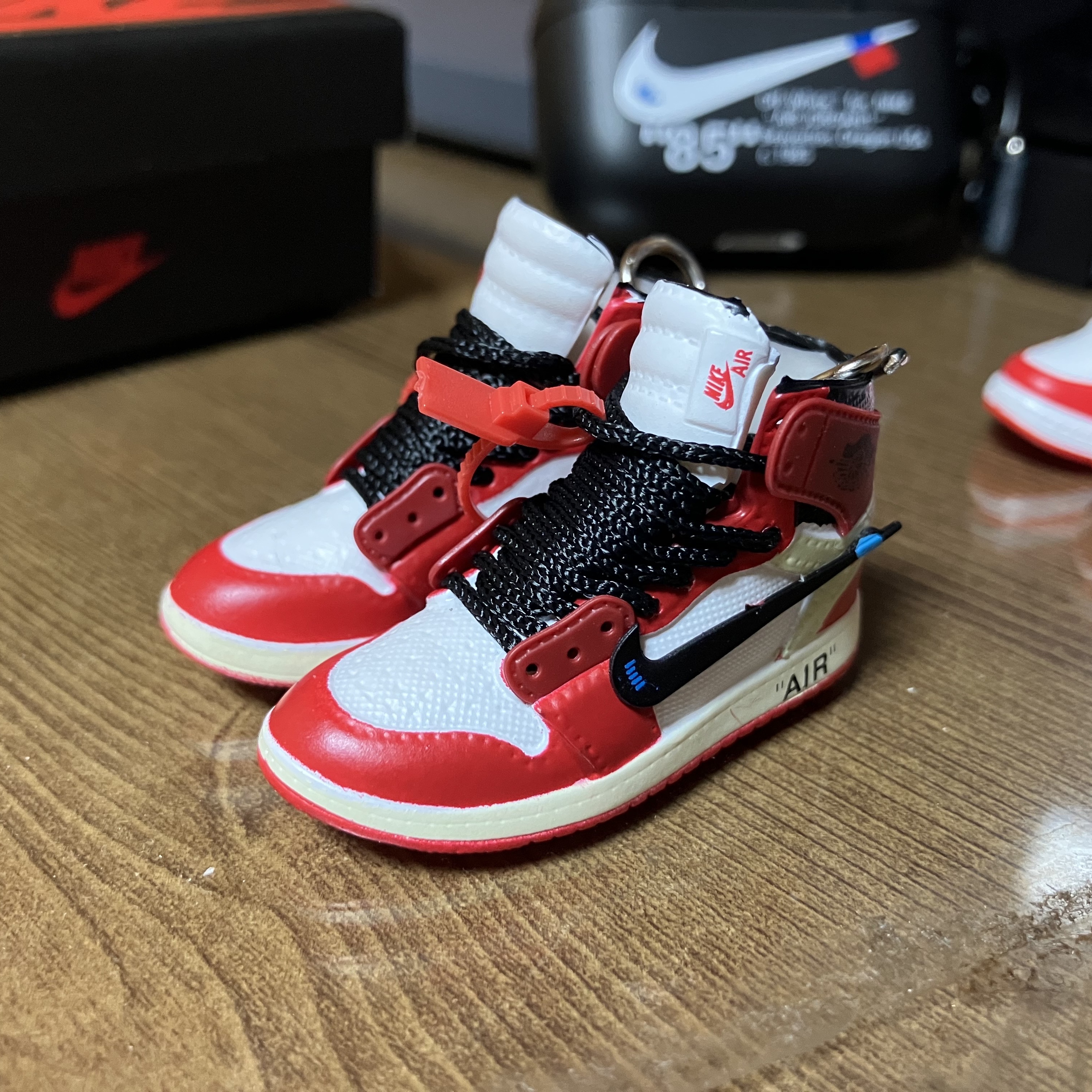 Jordan 1 Retro High OG Chicago 2015, Jordan 1 x Off-White Retro High Chicago The Ten 착용 스타일 - 3