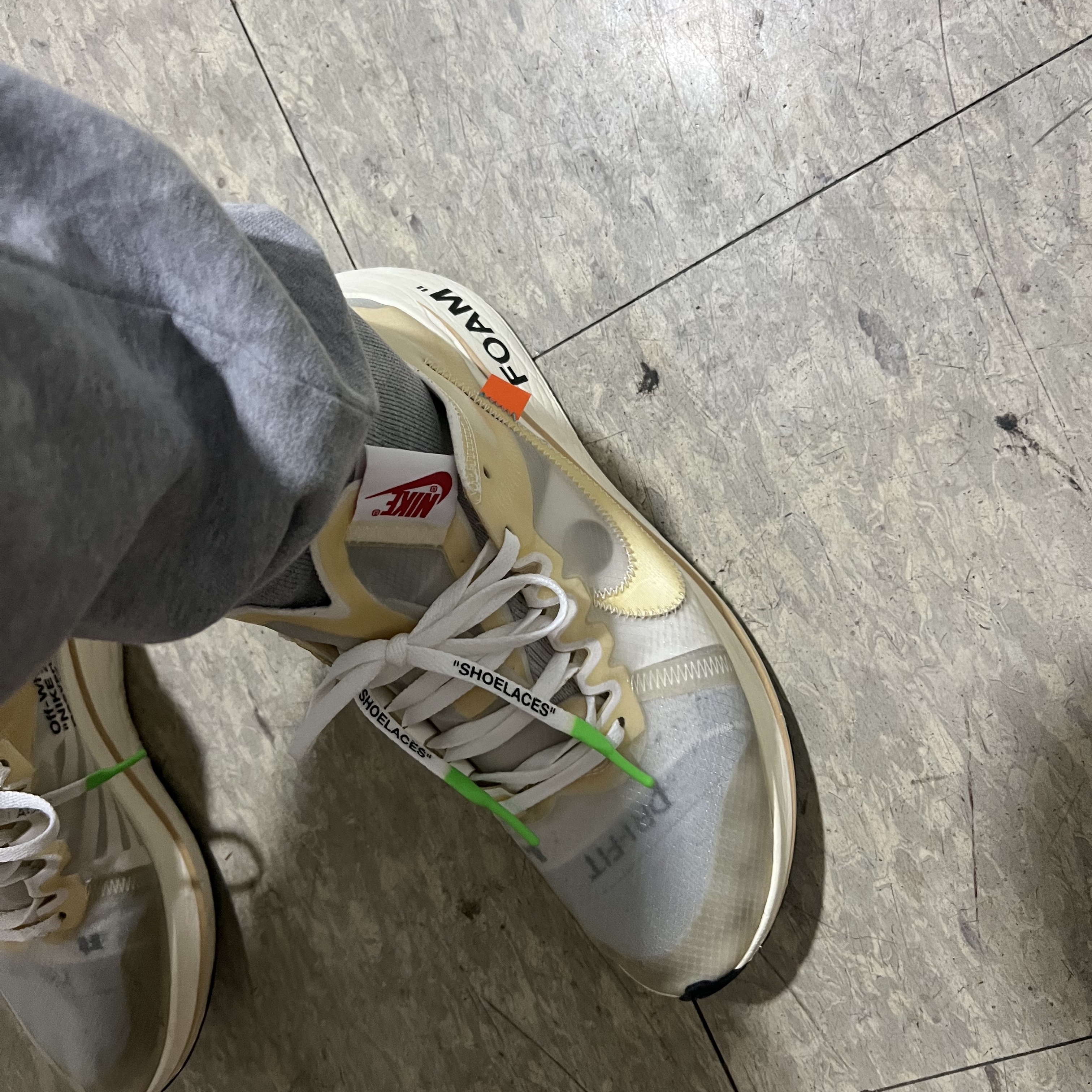 Nike x Off-White Zoom Fly SP The Ten 착용 스타일 - 2