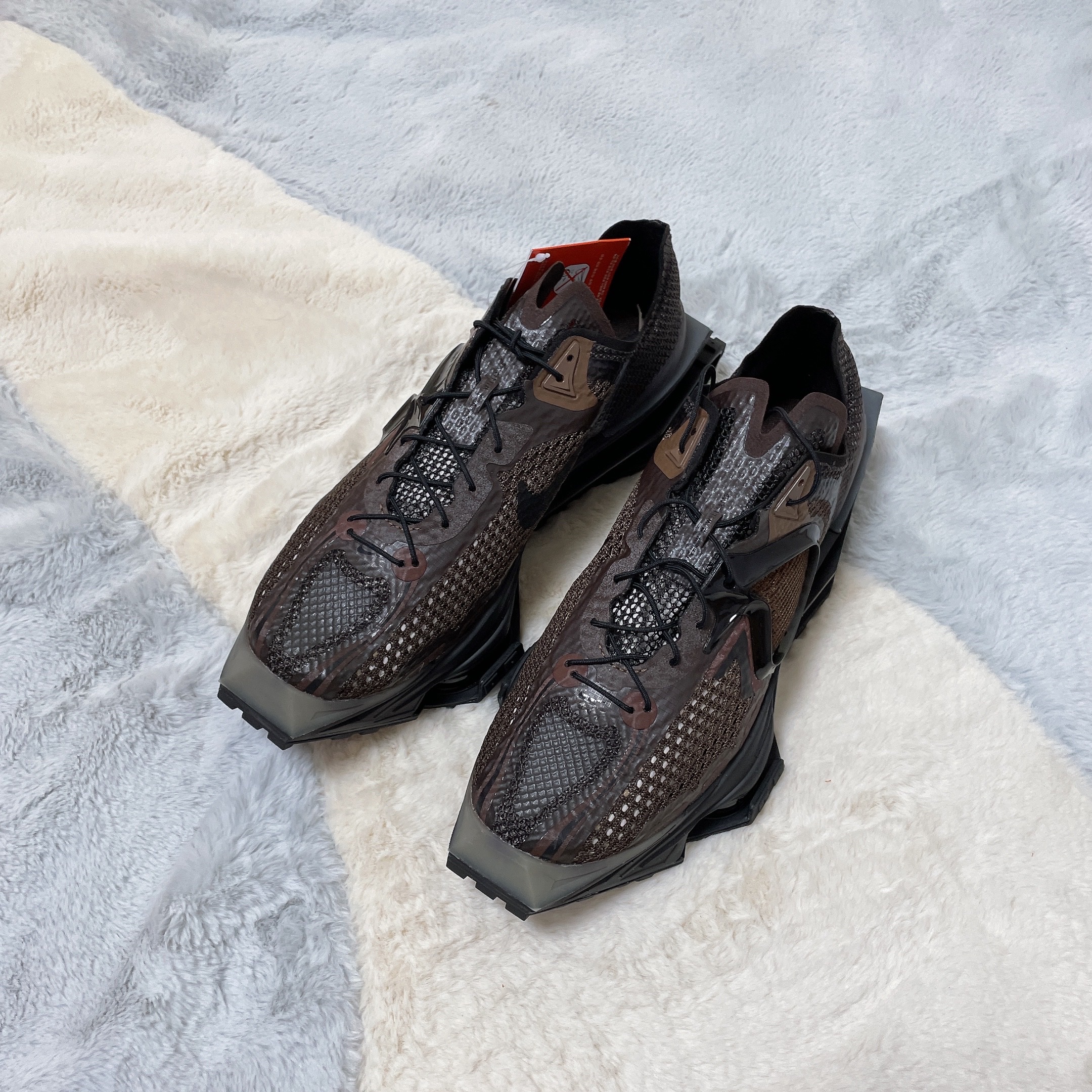 Nike x Matthew M Williams Zoom 004 Baroque Brown 착용 스타일 - 3