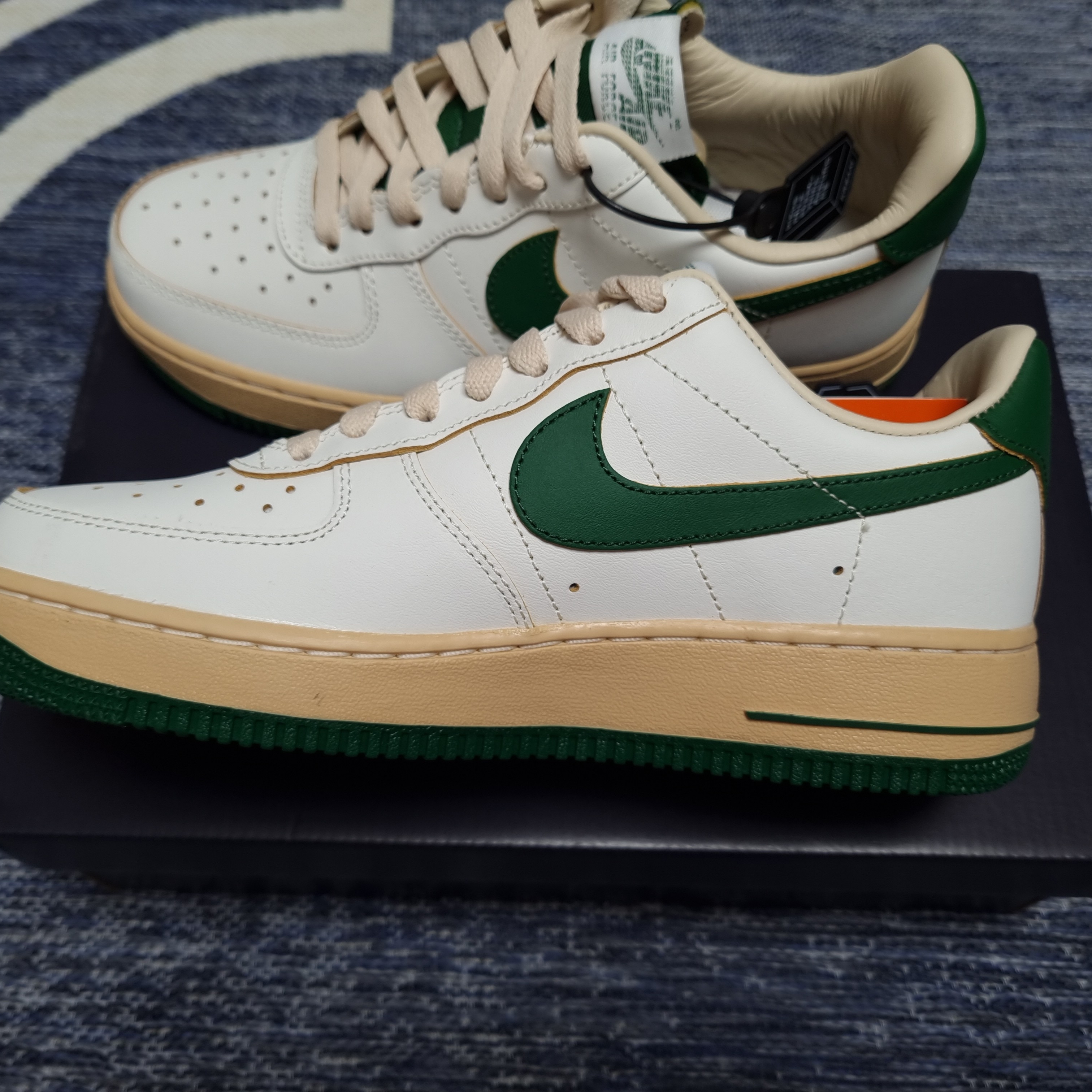 (W) Nike Air Force 1 Low Gorge Green 착용 스타일 - 3