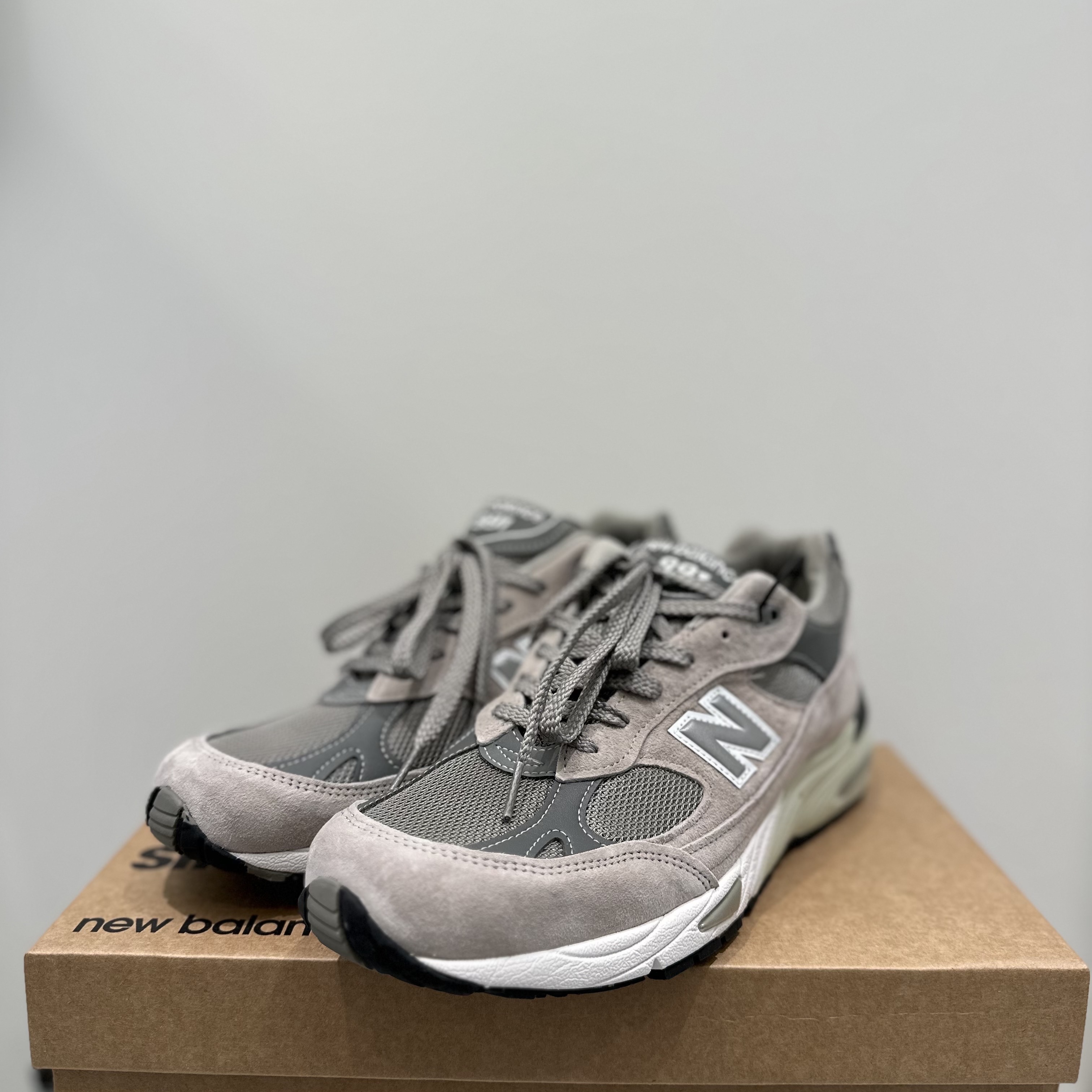 New Balance 991 Made in UK Grey 착용 스타일 - 2