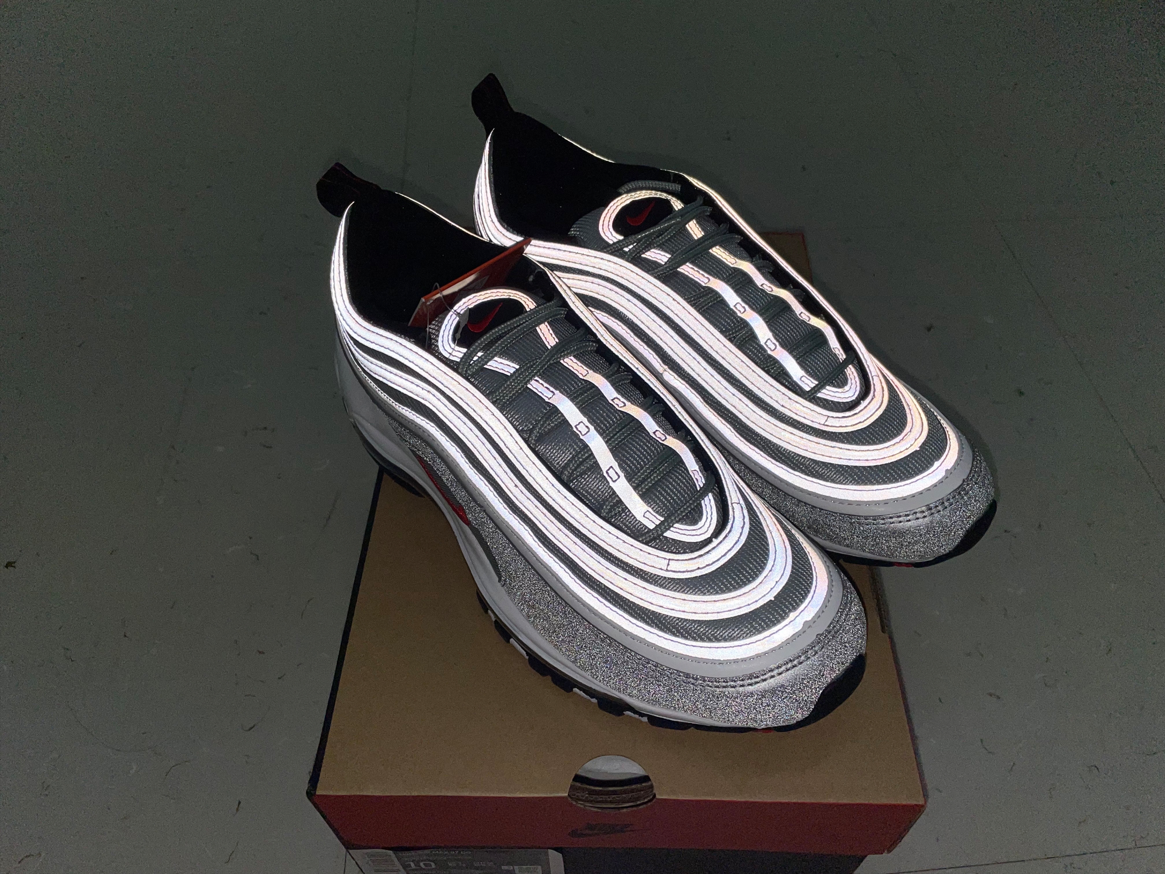 Nike Air Max 97 OG Silver Bullet 2022 착용 스타일 - 2