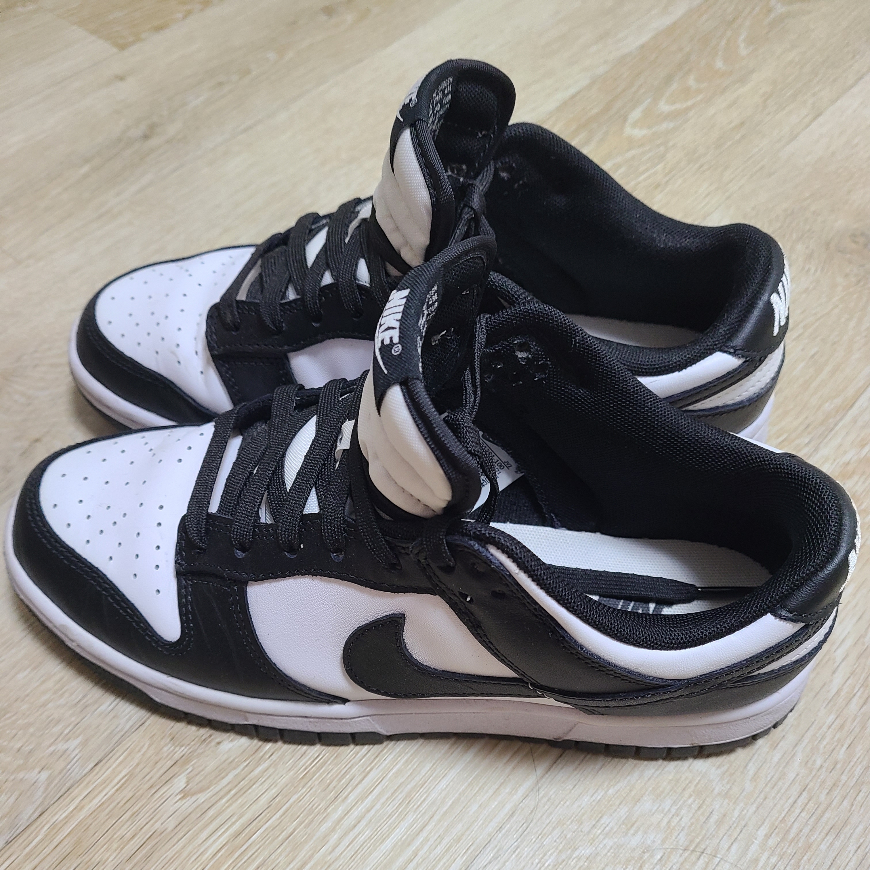 Nike Dunk Low Retro Black 착용 스타일