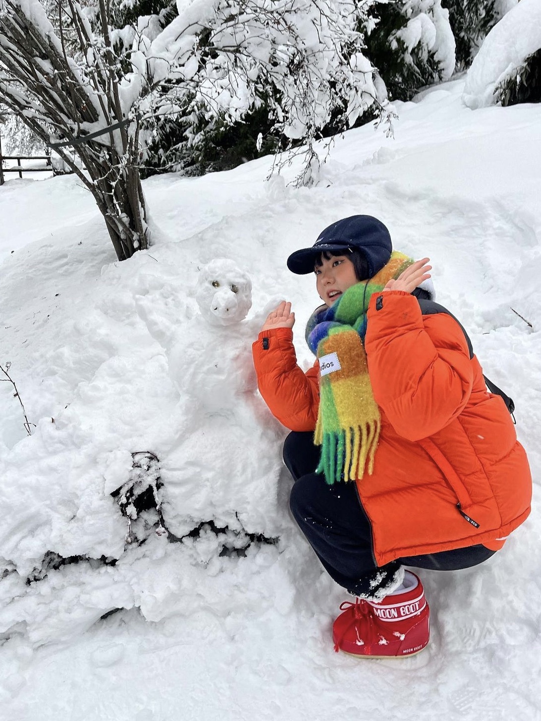 Acne Studios Multi Check Muffler Blue Orange Green, (W) Moon Boot Icon Low Nylon Boots Red 착용 스타일 - 2