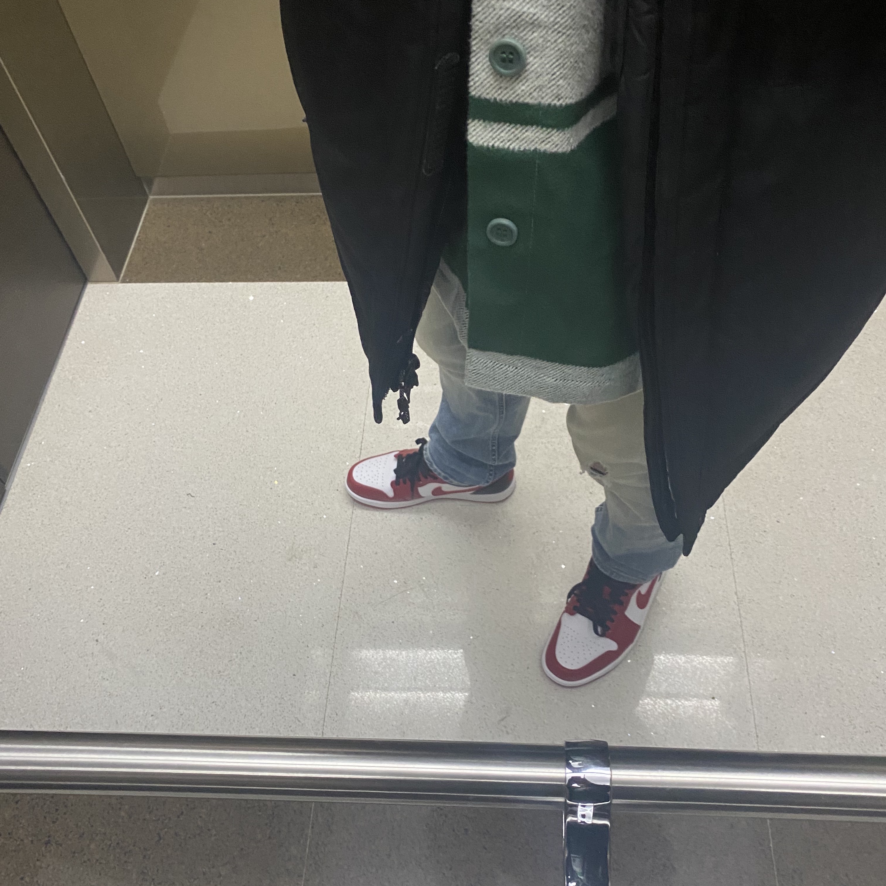 Jordan 1 Low White Gym Red Black 착용 스타일