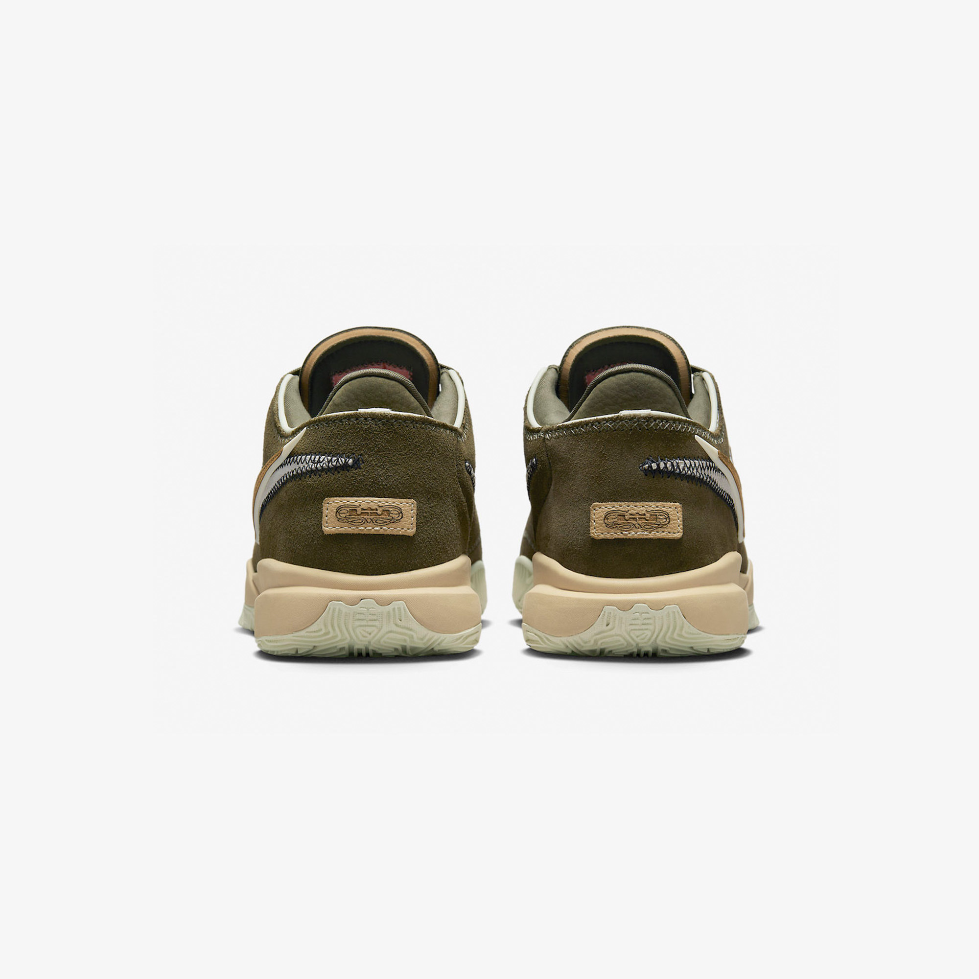 Nike LeBron XX EP Olive Suede 착용 스타일 - 5