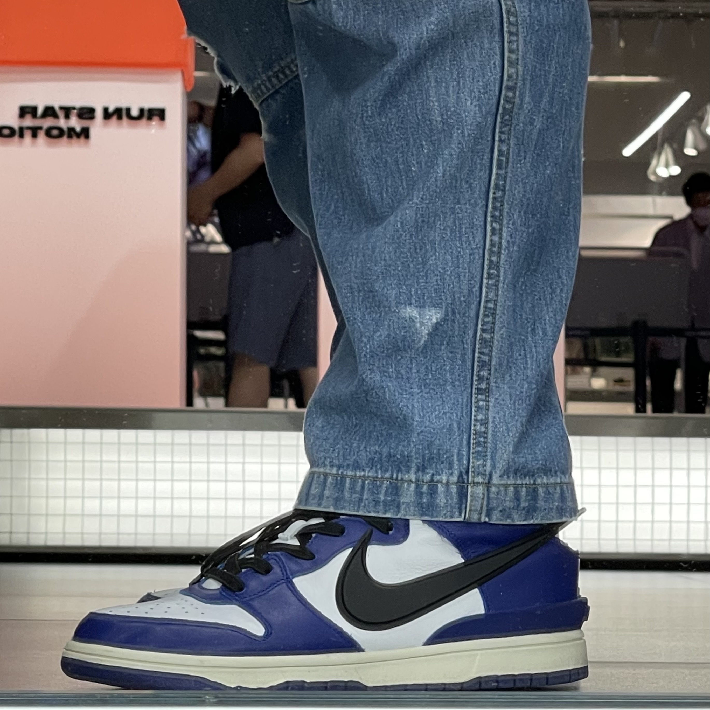 Nike x Ambush Dunk High Deep Royal Blue 착용 스타일