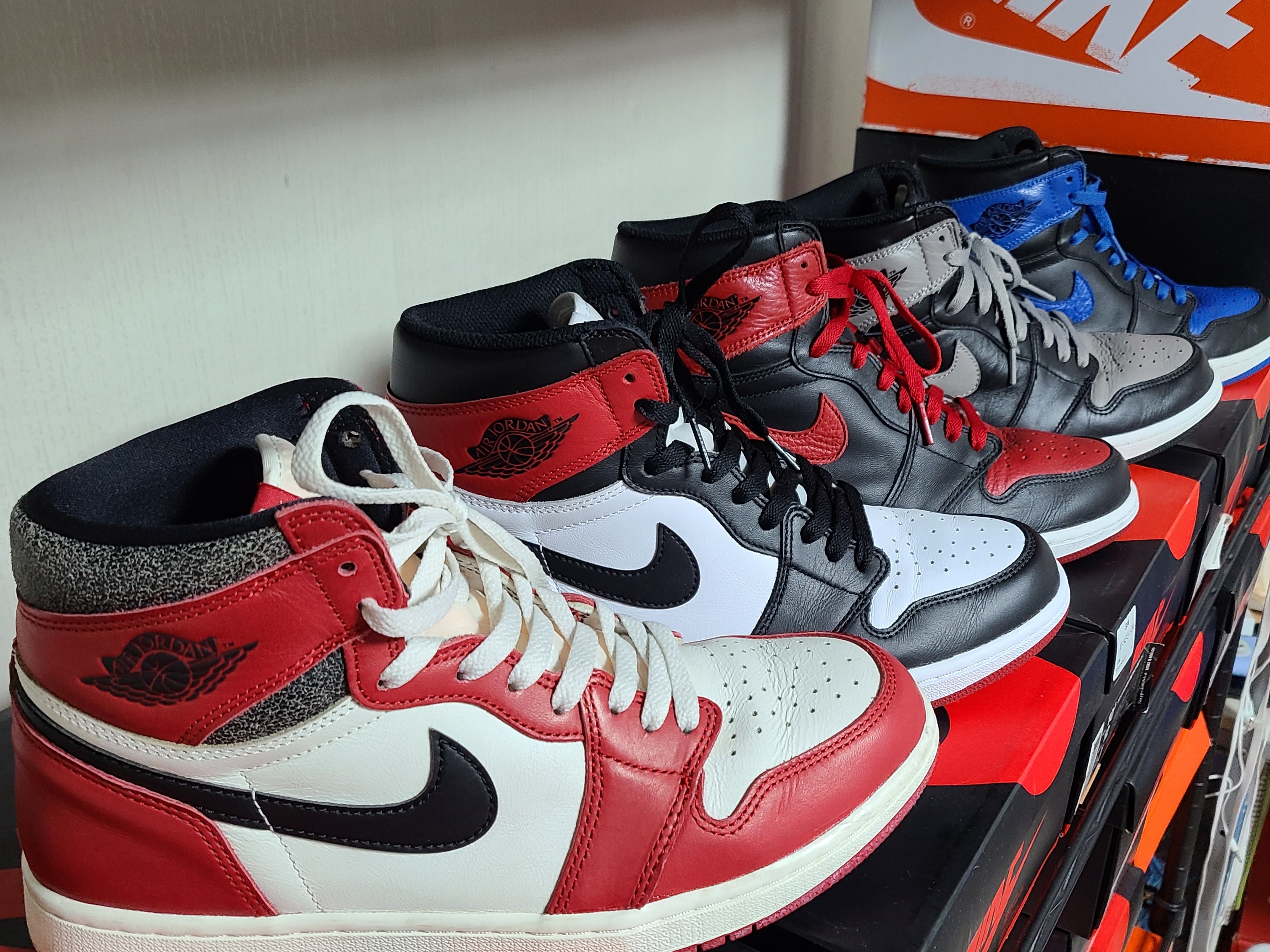 Jordan 1 Retro High OG Chicago 2022, Jordan 1 Retro High OG Black Toe 2016 착용 스타일 - 1
