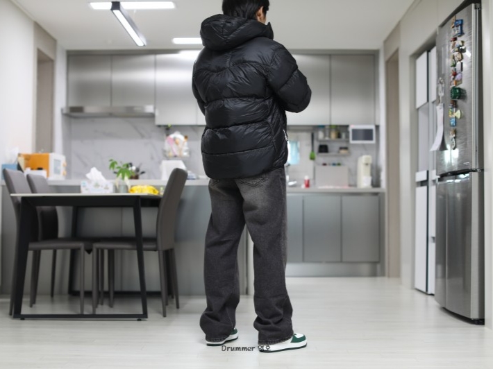 Nike ACG Therma-Fit ADV Lunar Lake Puffer Jacket Black - Asia, Nike Air Force 1 '07 LV8 Sail Noble Green 착용 스타일 - 3