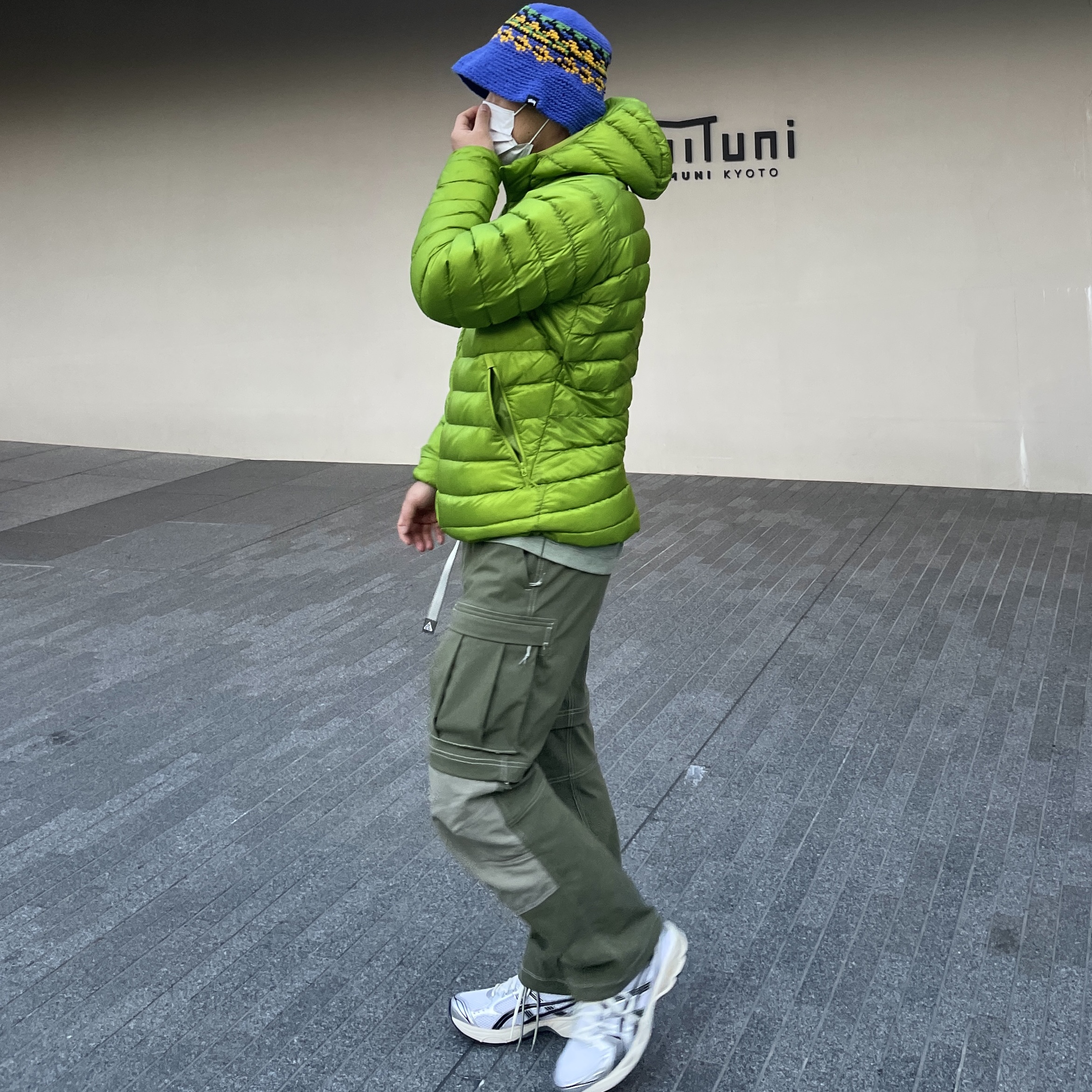 Stussy Fairisle Bucket Hat Blue, Asics x JJJJound Gel-Kayano 14 Silver Black 착용 스타일