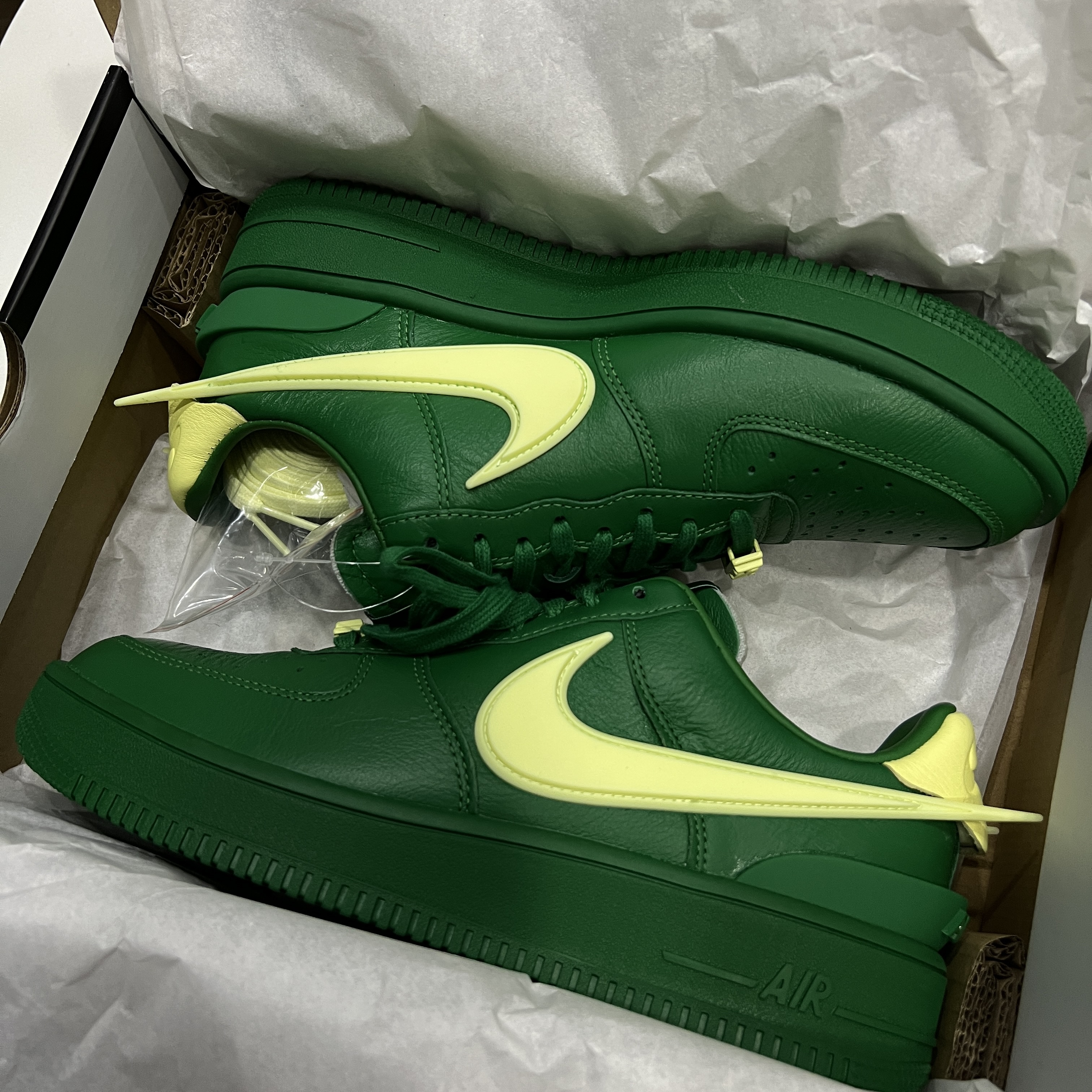 Nike x Ambush Air Force 1 Low SP Pine Green and Citron 착용 스타일
